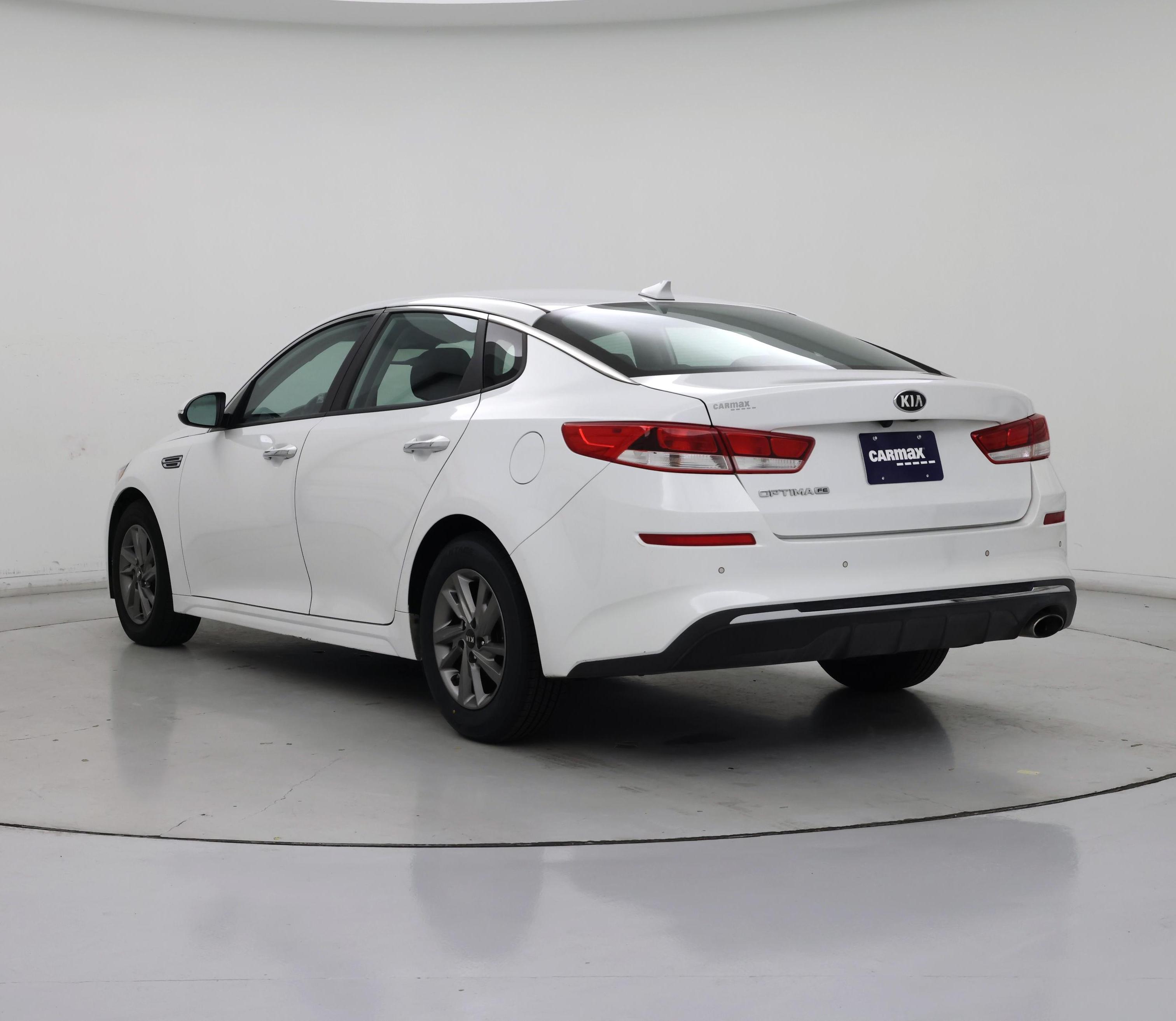 Thumbnail: 2019 Kia Optima - 2