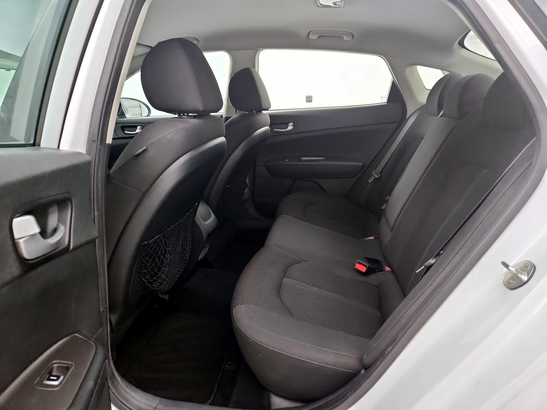 Thumbnail: 2019 Kia Optima - 19