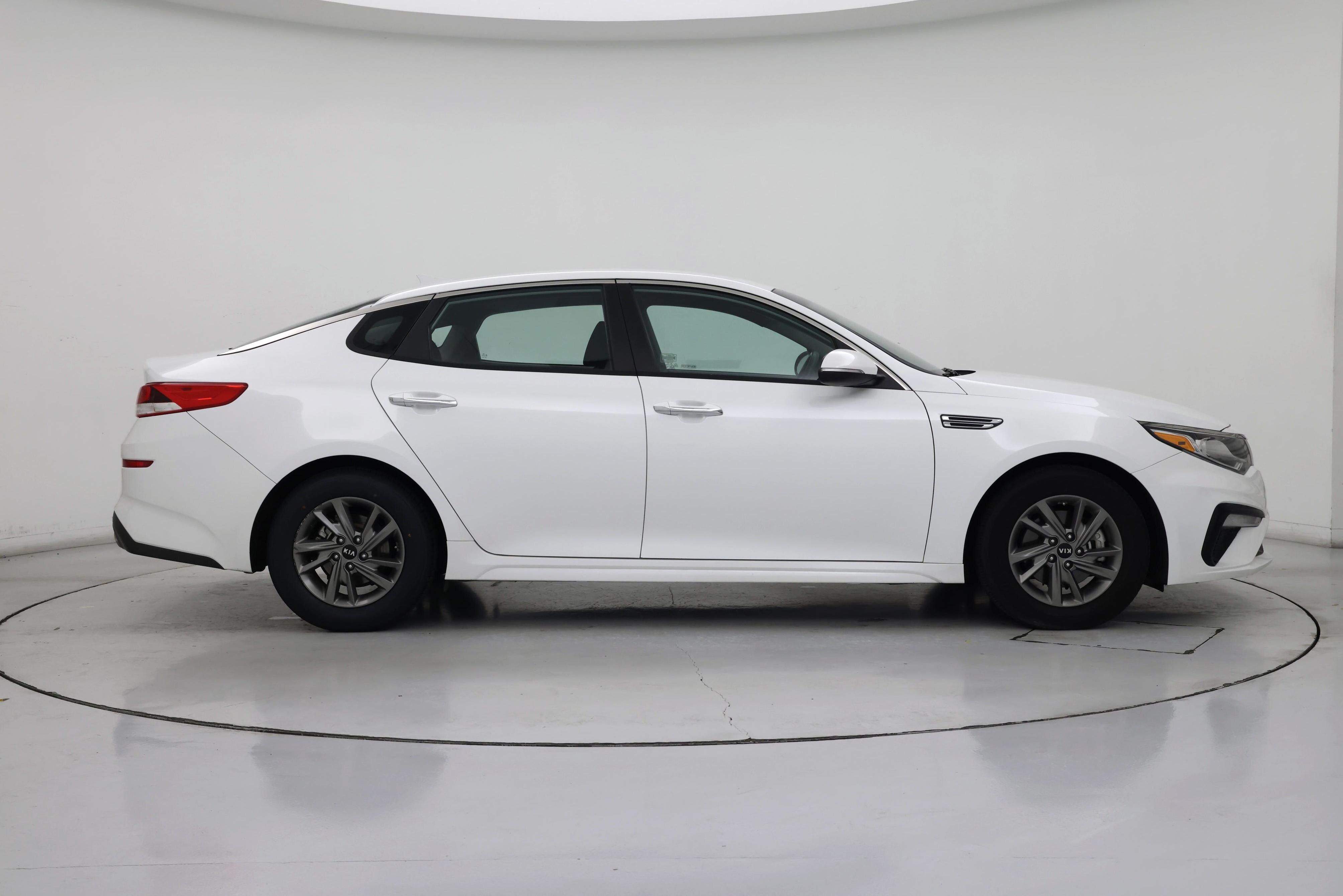 Thumbnail: 2019 Kia Optima - 7