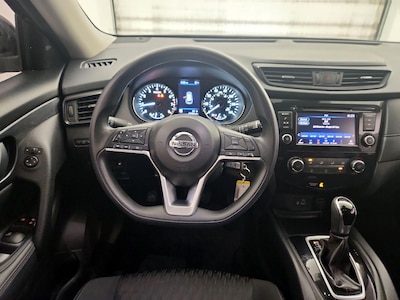 Steering Wheel & Instrument Cluster (On)