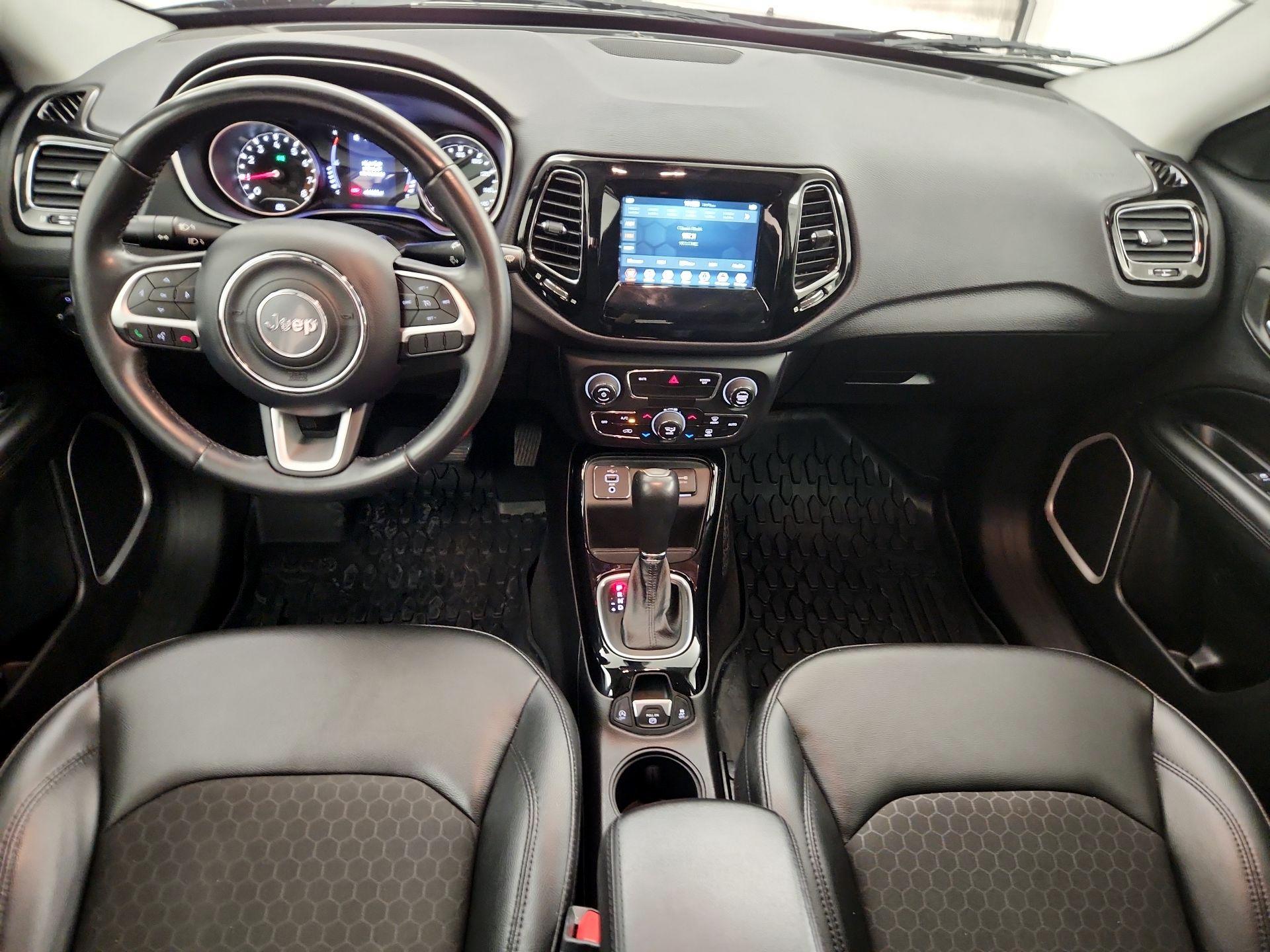 Thumbnail: 2020 Jeep Compass - 9