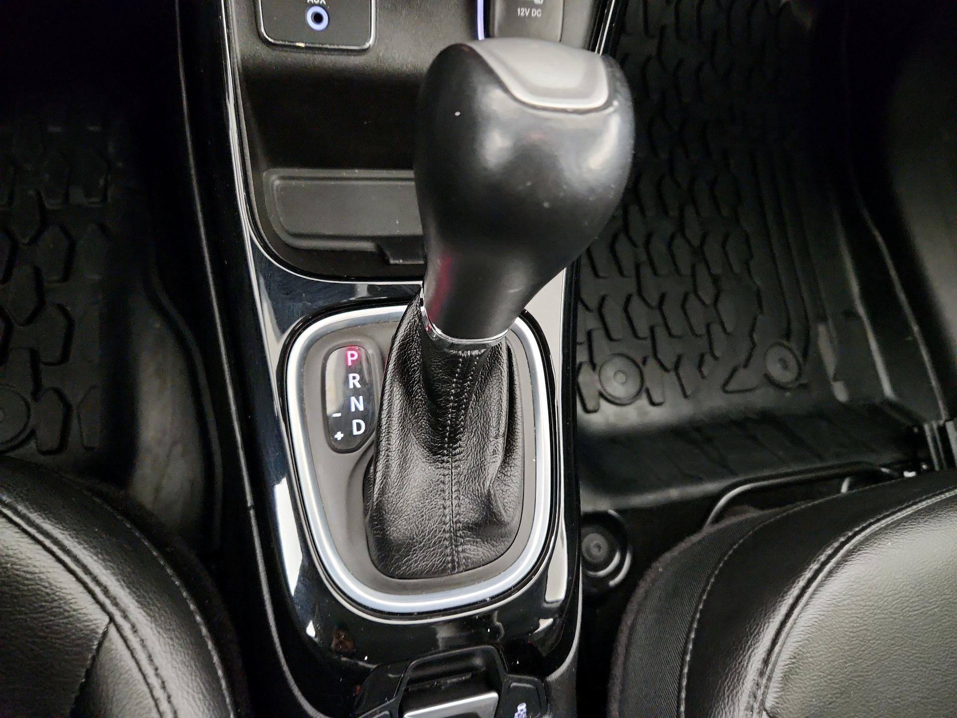 Thumbnail: 2020 Jeep Compass - 17