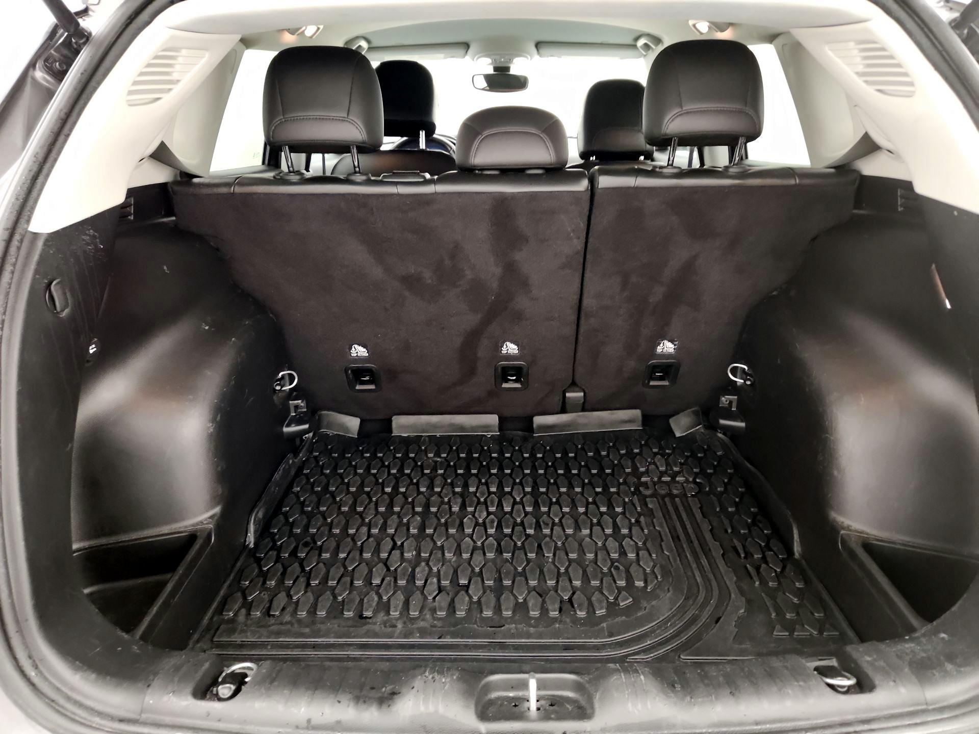 Thumbnail: 2020 Jeep Compass - 20