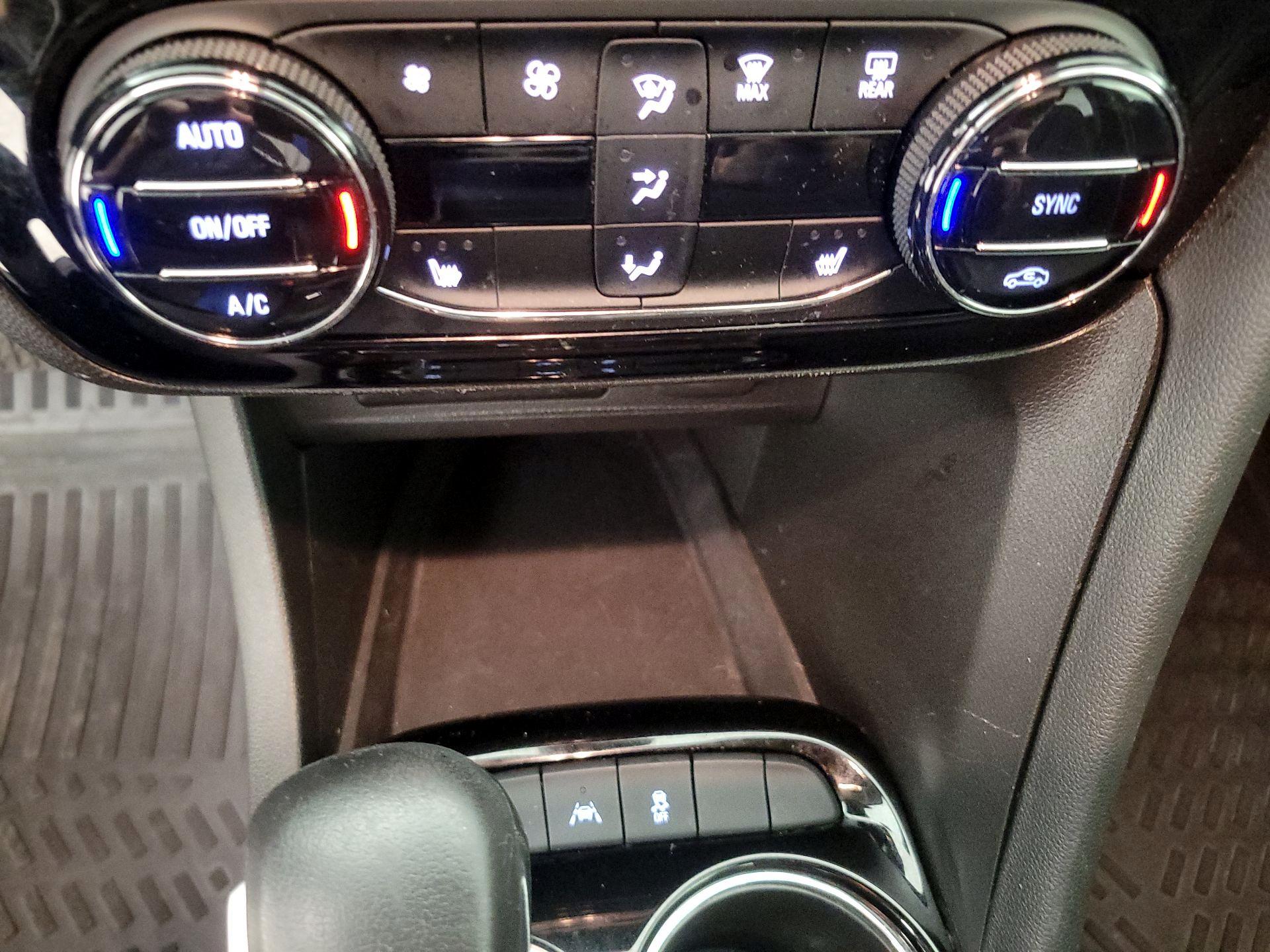 Thumbnail: 2023 Buick Encore GX - 16