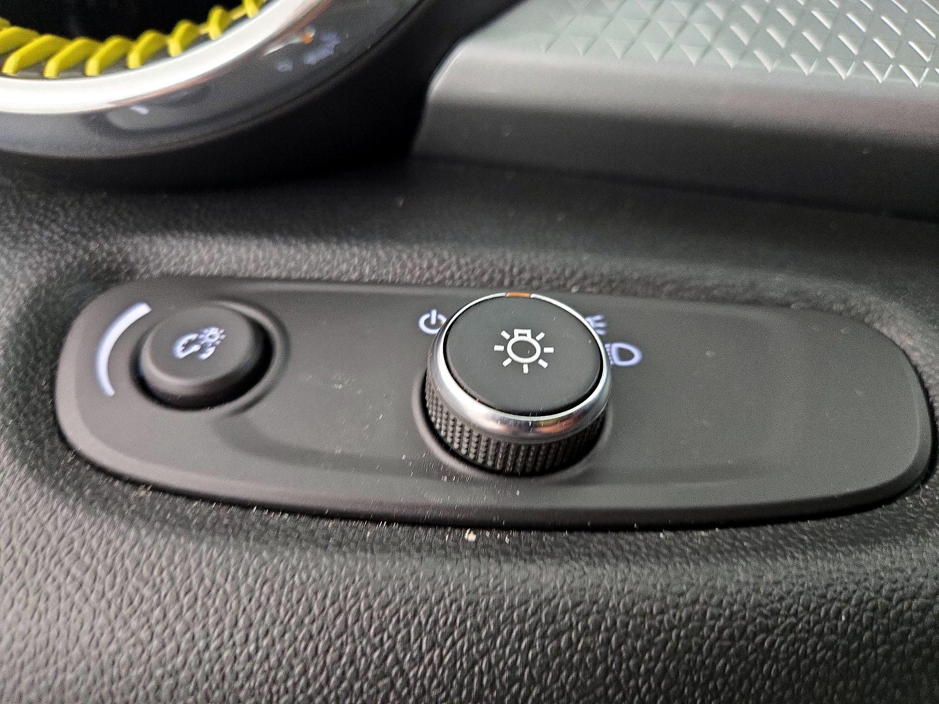 Thumbnail: 2025 Chevrolet Trax - 13