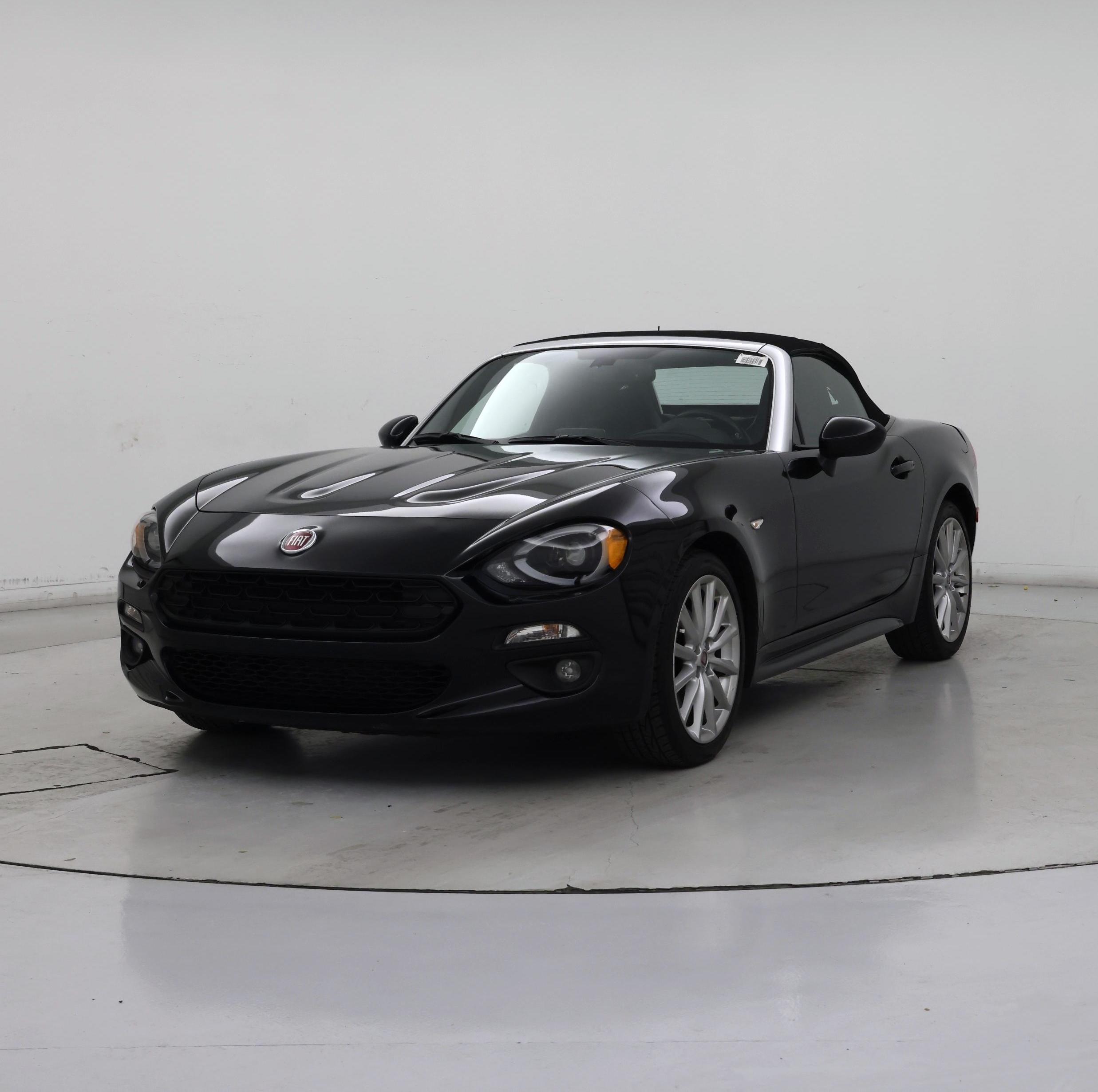 Thumbnail: 2017 Fiat 124 Spider - 4