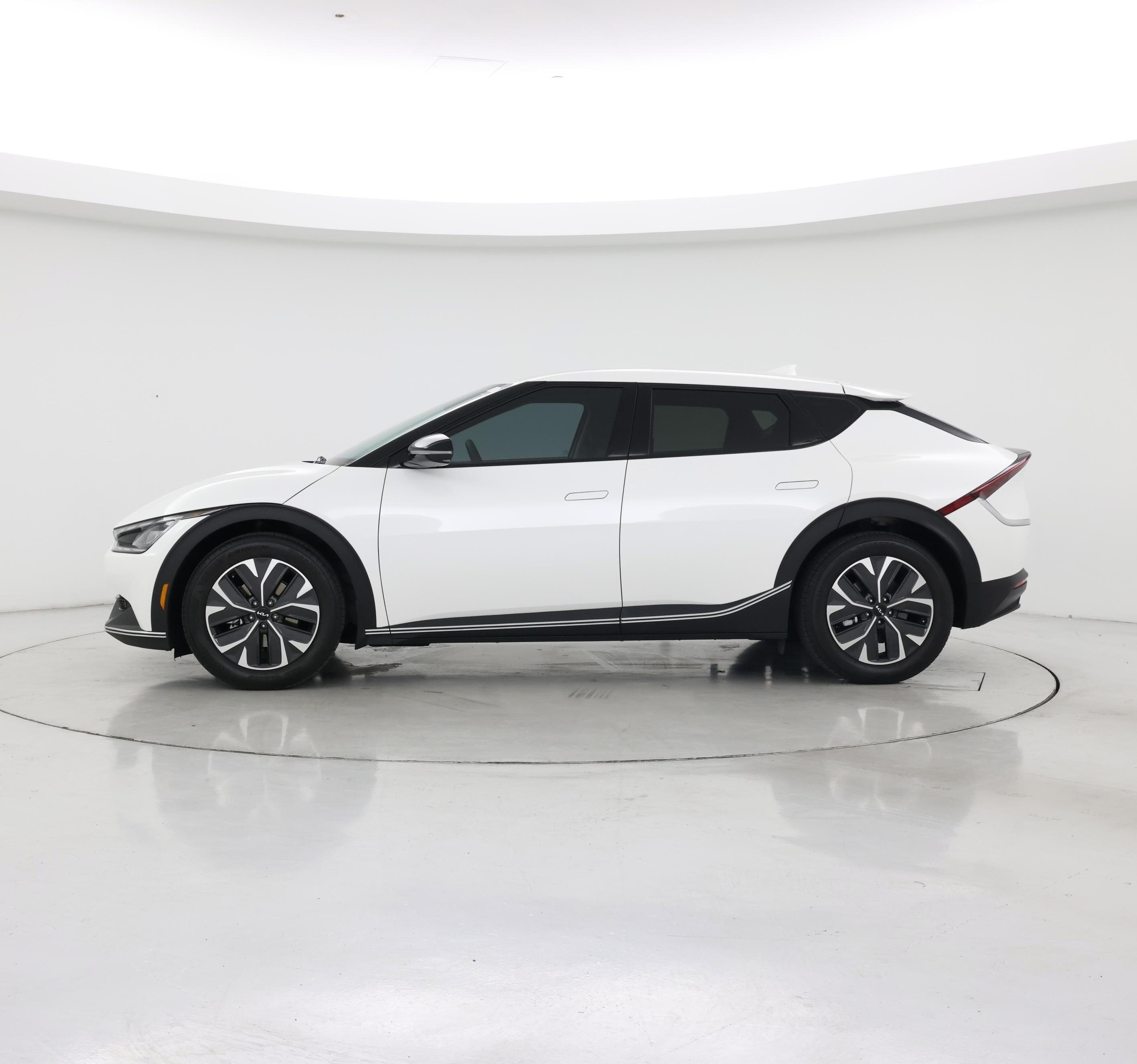Thumbnail: 2024 Kia EV6 - 3