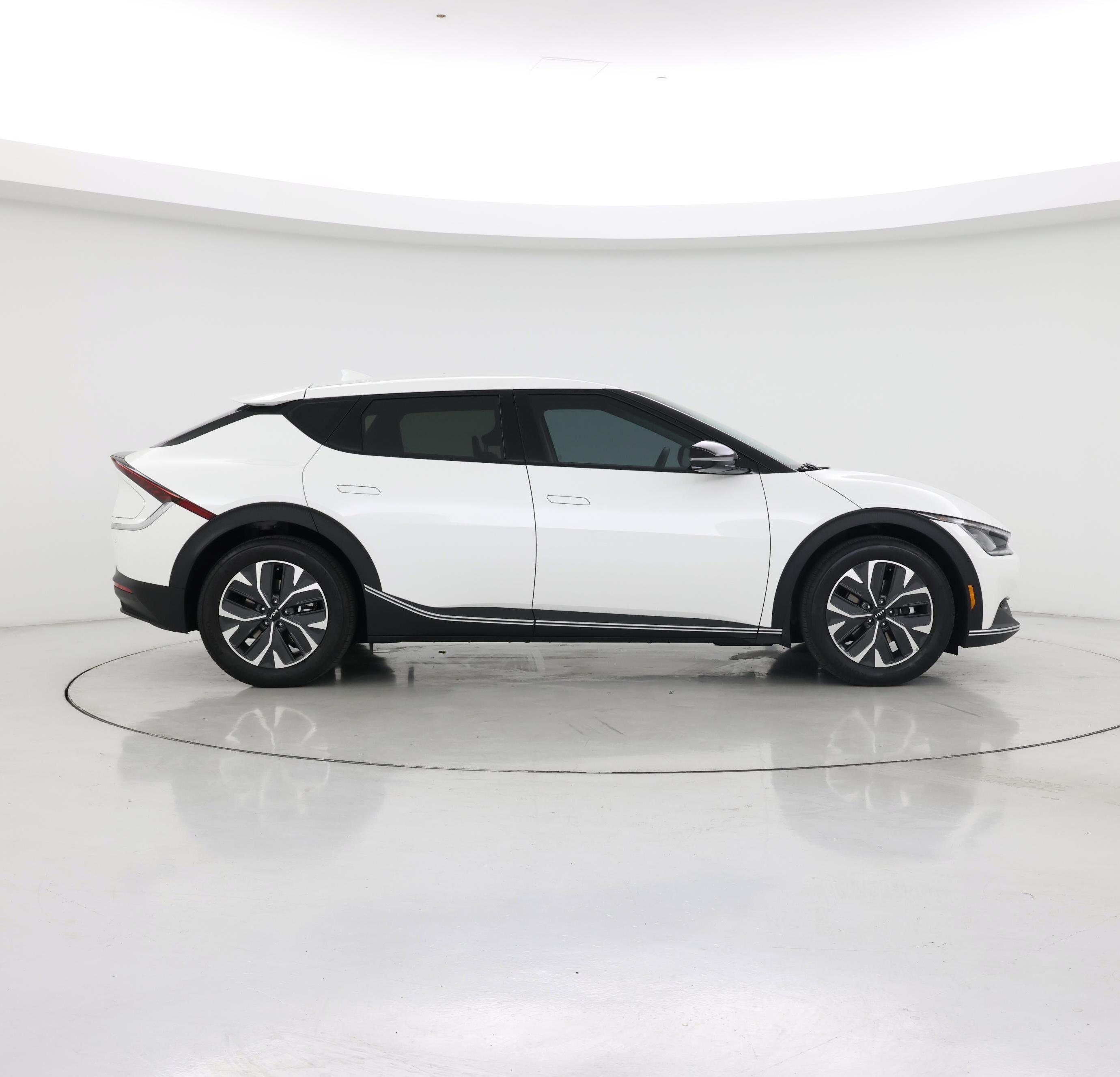 Thumbnail: 2024 Kia EV6 - 7