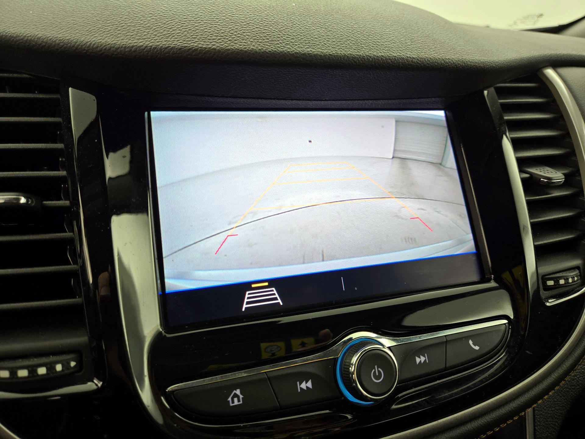 Thumbnail: 2020 Chevrolet Trax - 14