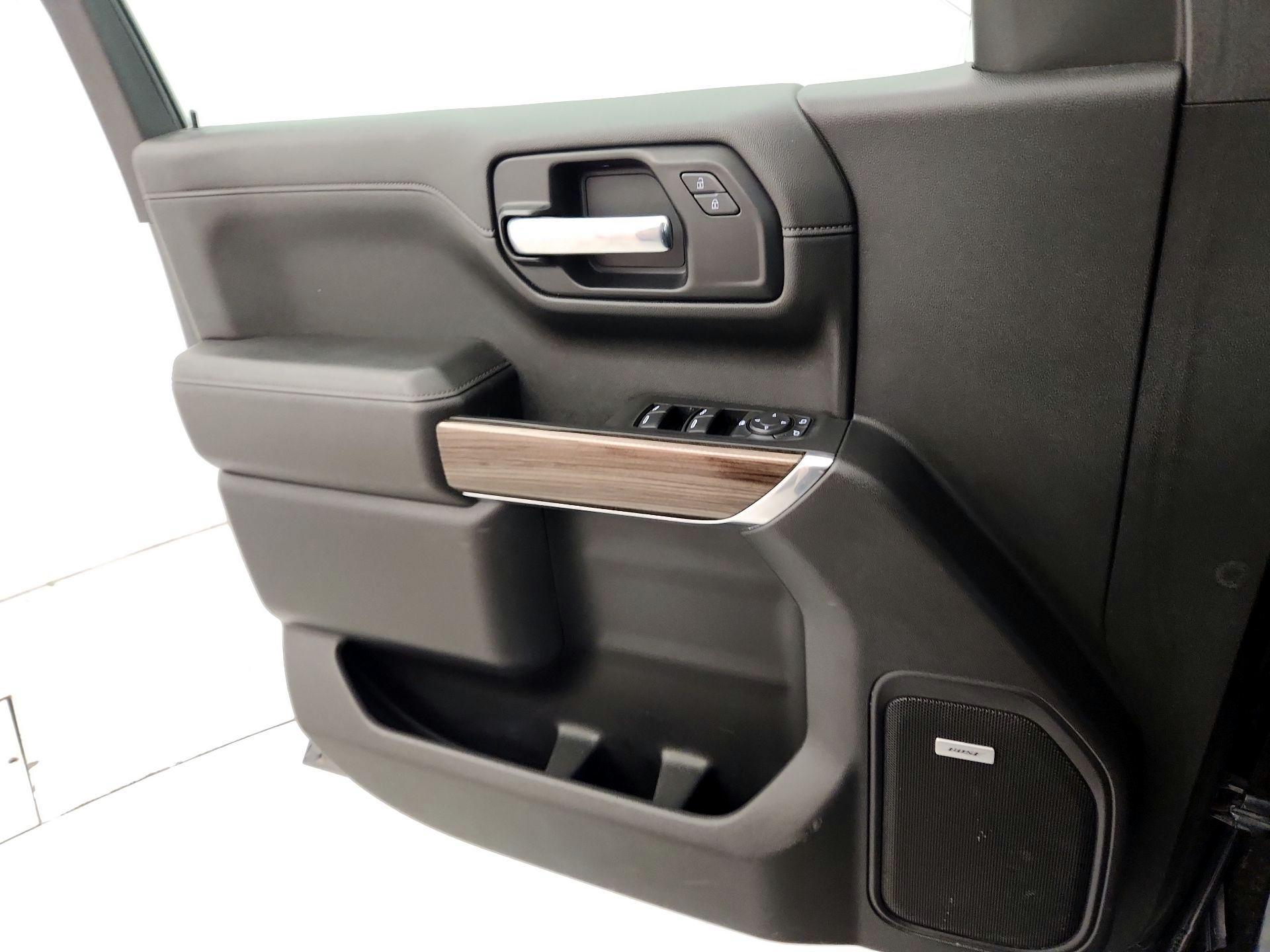 Thumbnail: 2021 Chevrolet Silverado 1500 - 12