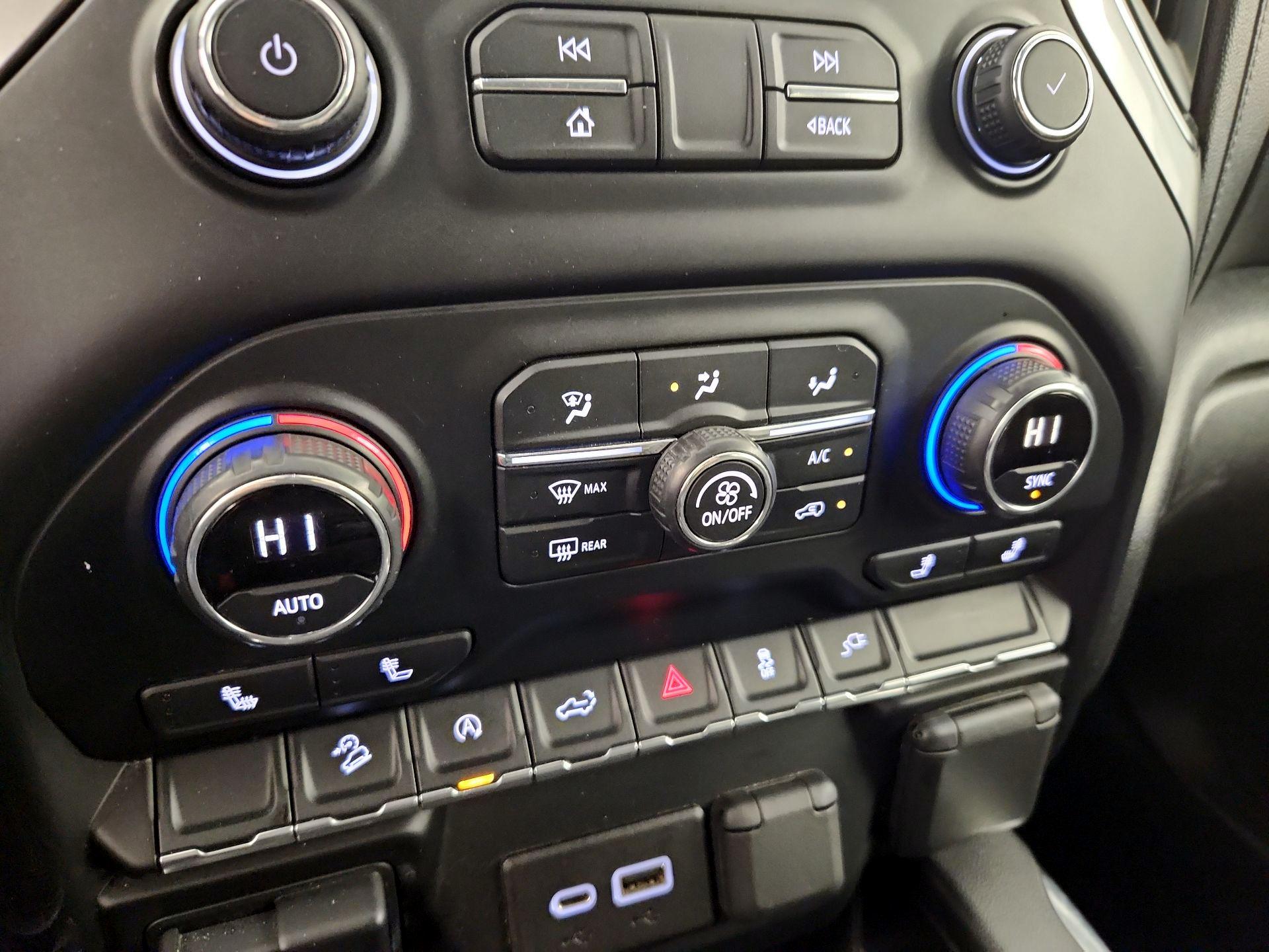 Thumbnail: 2021 Chevrolet Silverado 1500 - 16