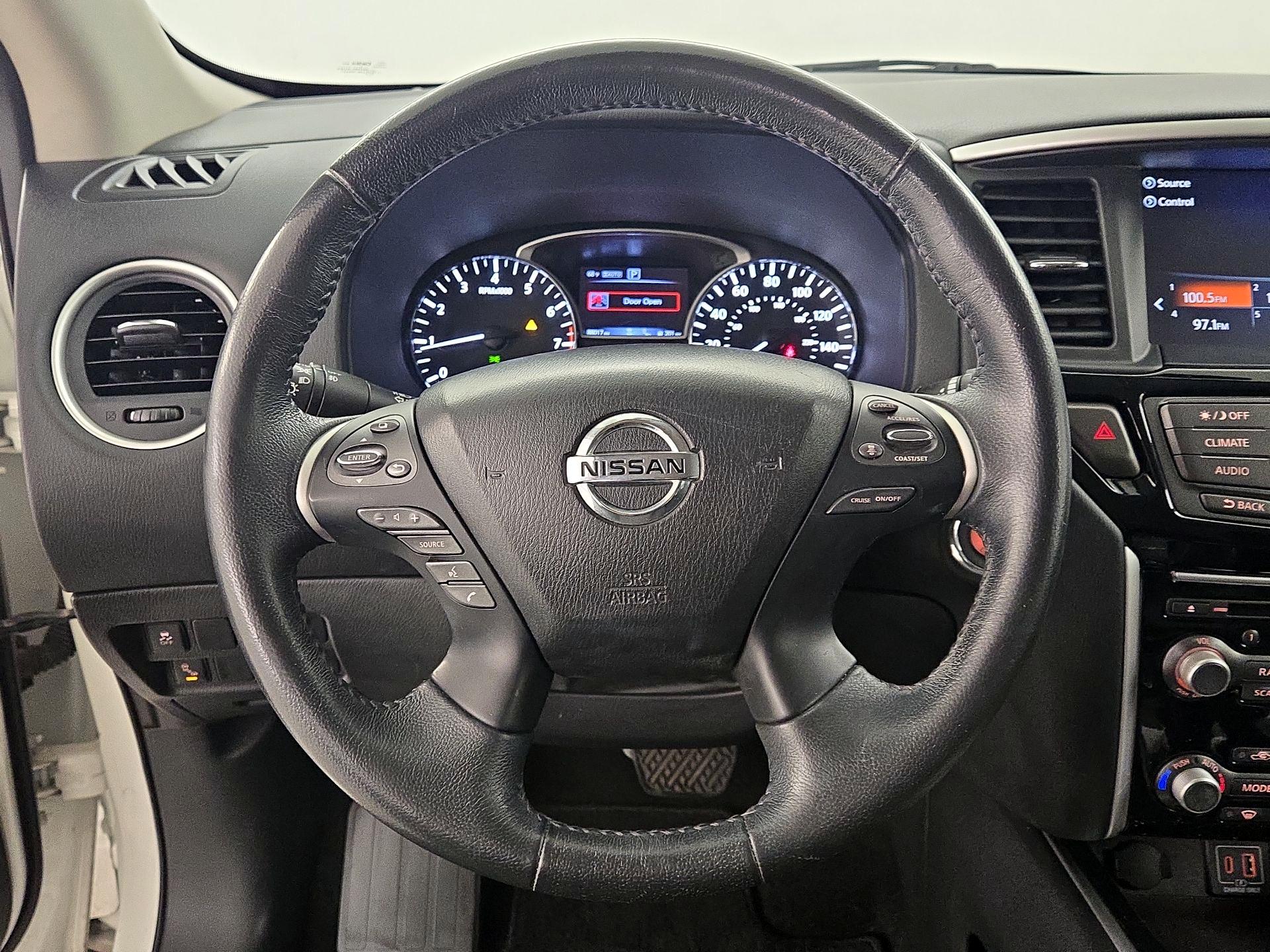 Thumbnail: 2019 Nissan Pathfinder - 10