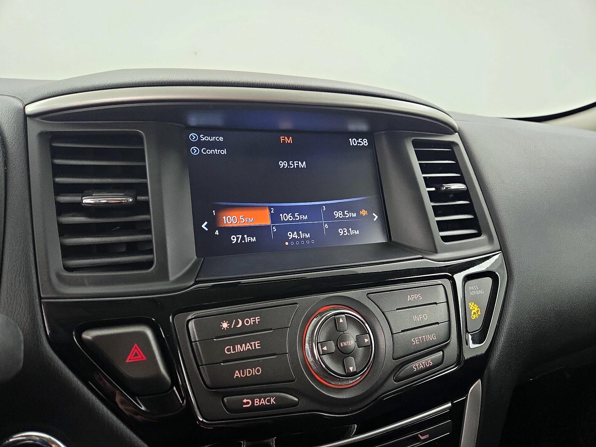 Thumbnail: 2019 Nissan Pathfinder - 15