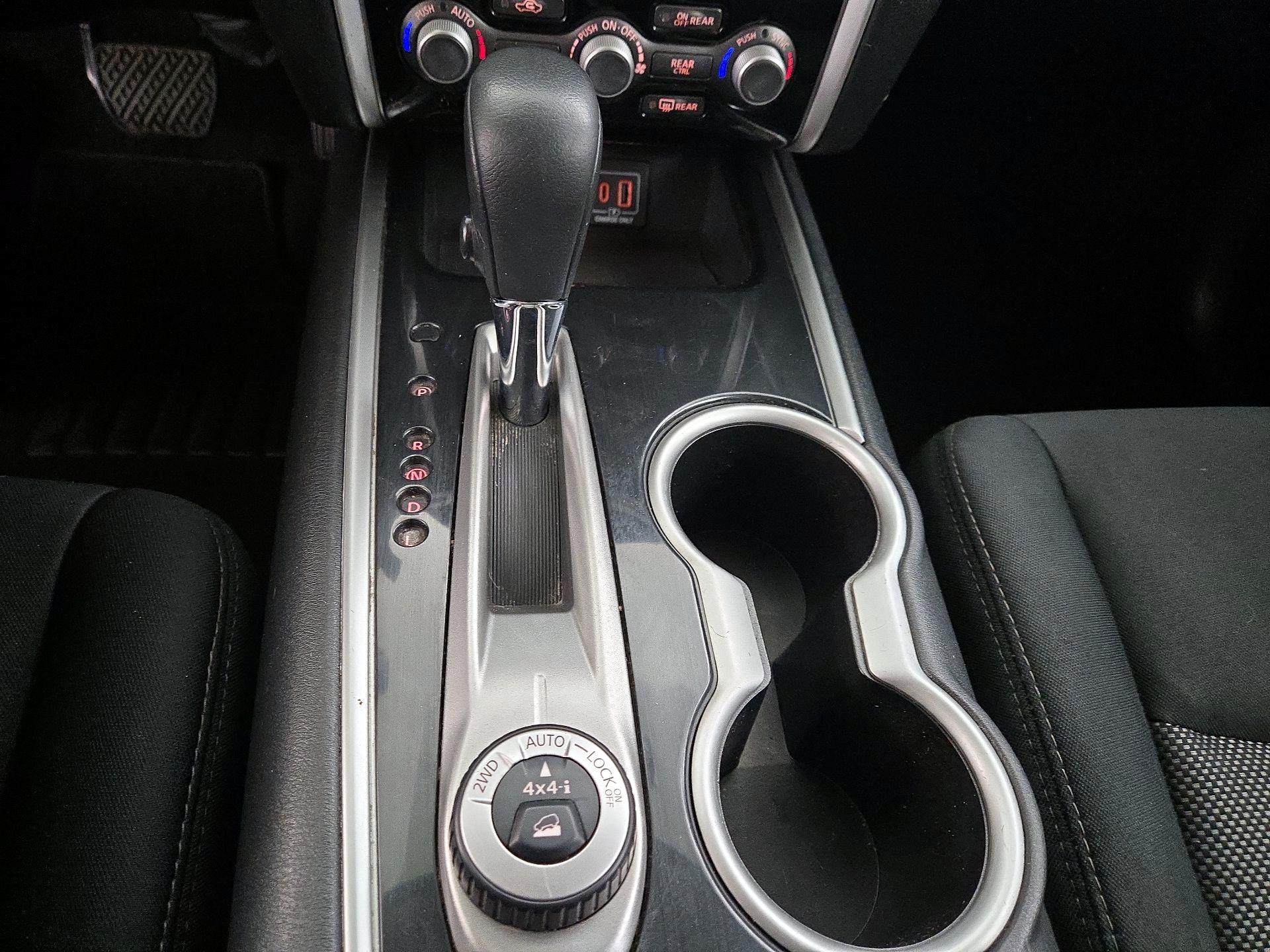 Thumbnail: 2019 Nissan Pathfinder - 17