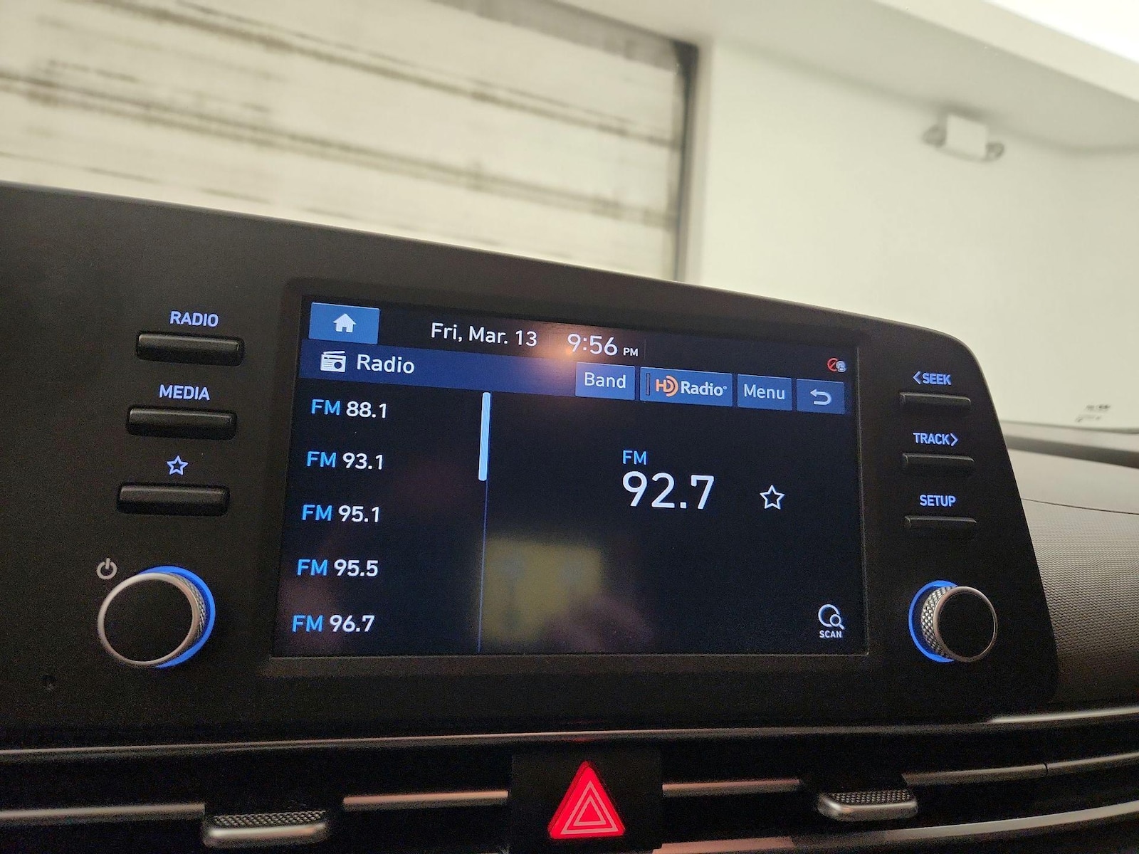2021 Hyundai Elantra SEL - Photo 16