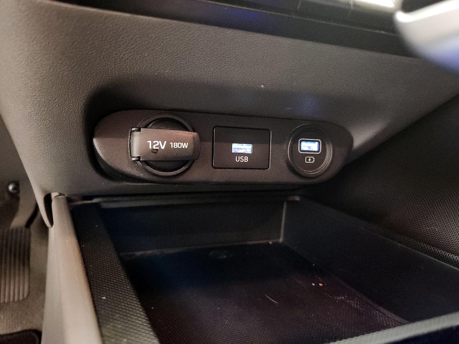 2021 Hyundai Elantra SEL - Photo 19