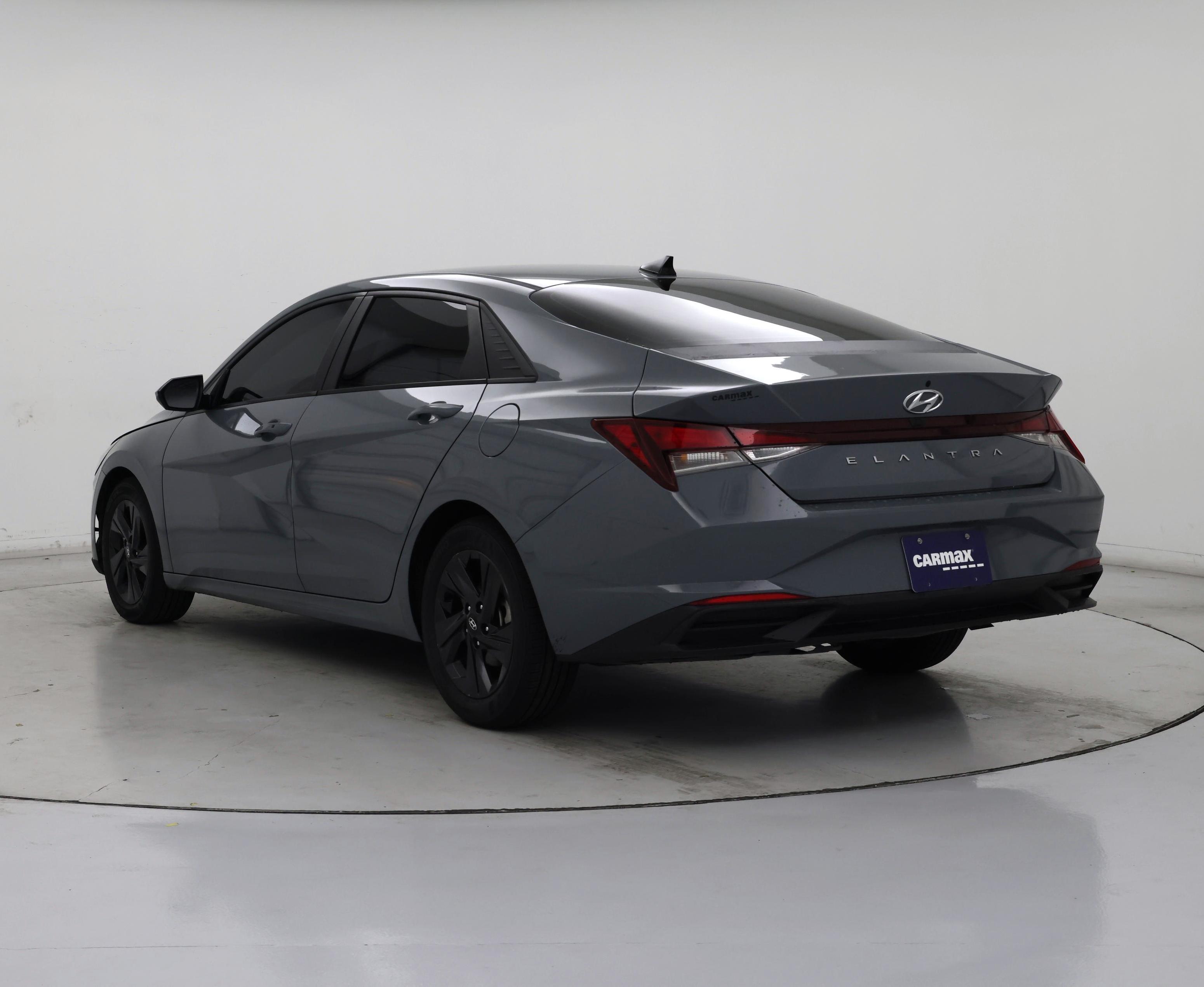Thumbnail: 2021 Hyundai Elantra - 2