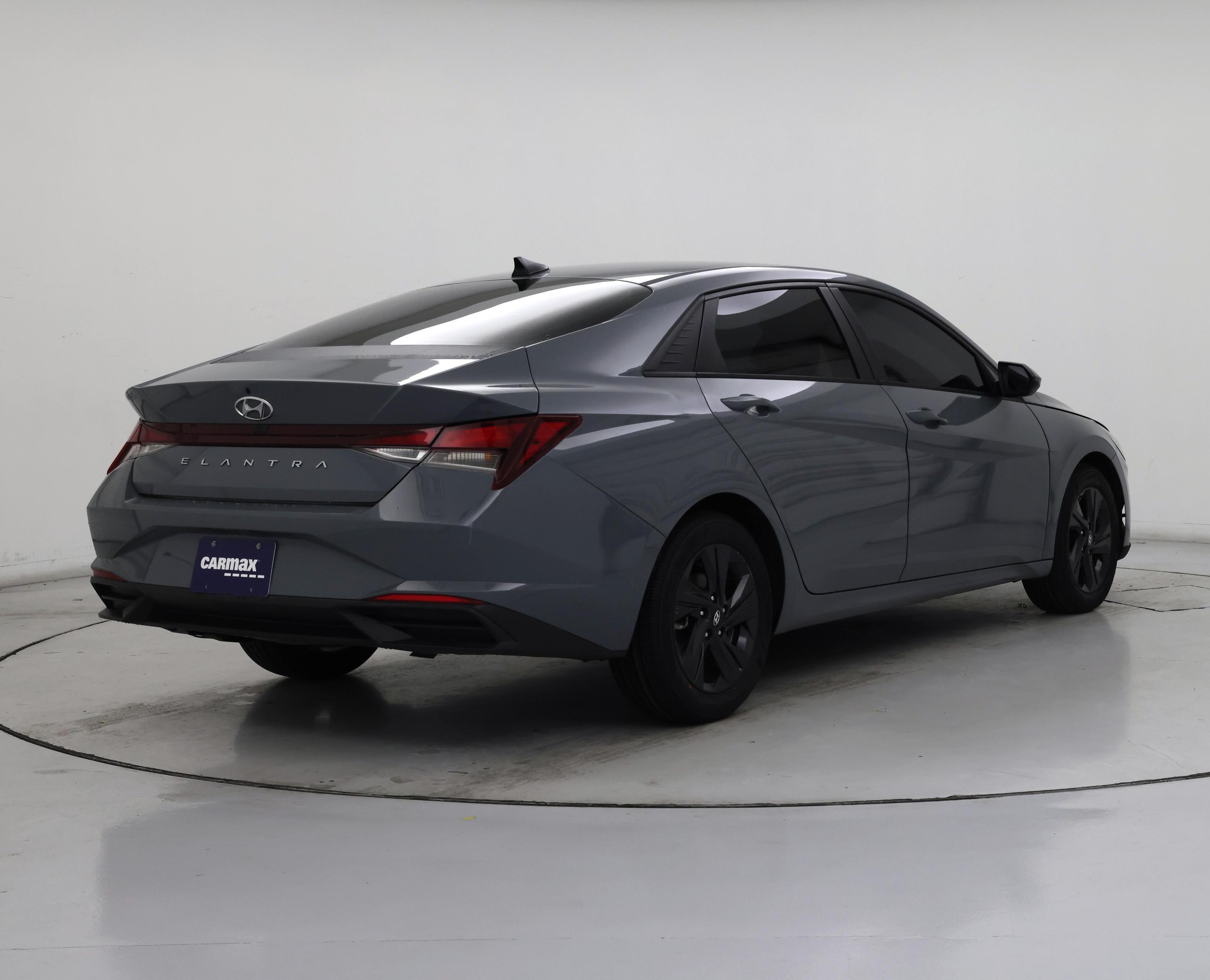 Thumbnail: 2021 Hyundai Elantra - 8