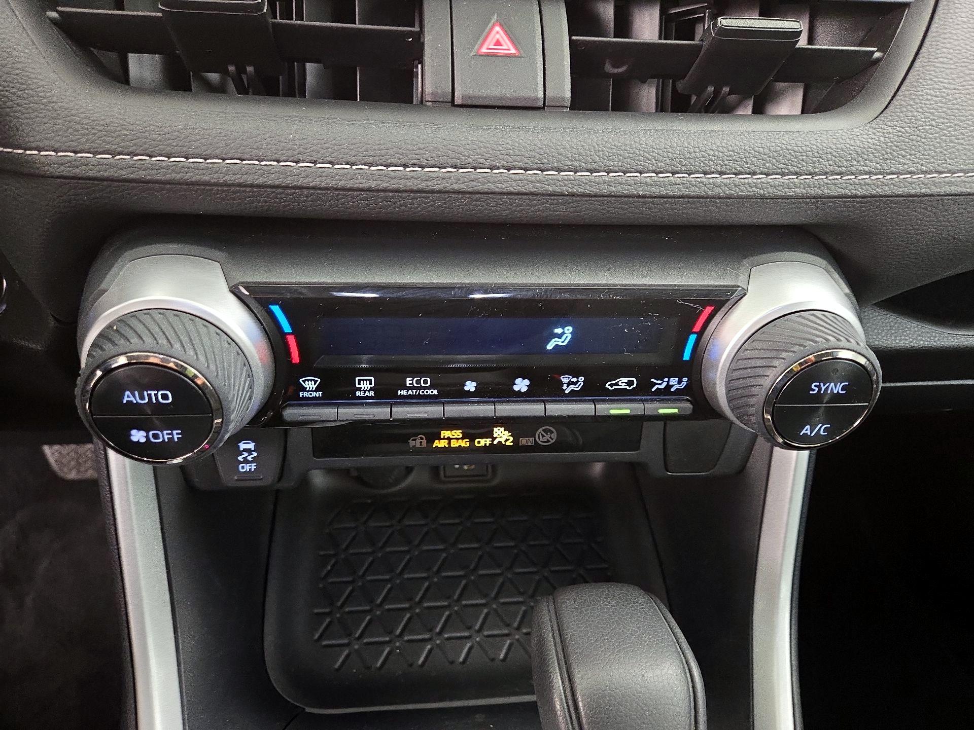 Thumbnail: 2024 Toyota RAV4 - 16