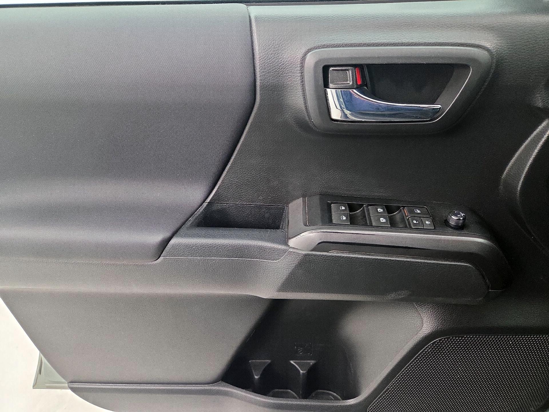 Thumbnail: 2023 Toyota Tacoma - 12