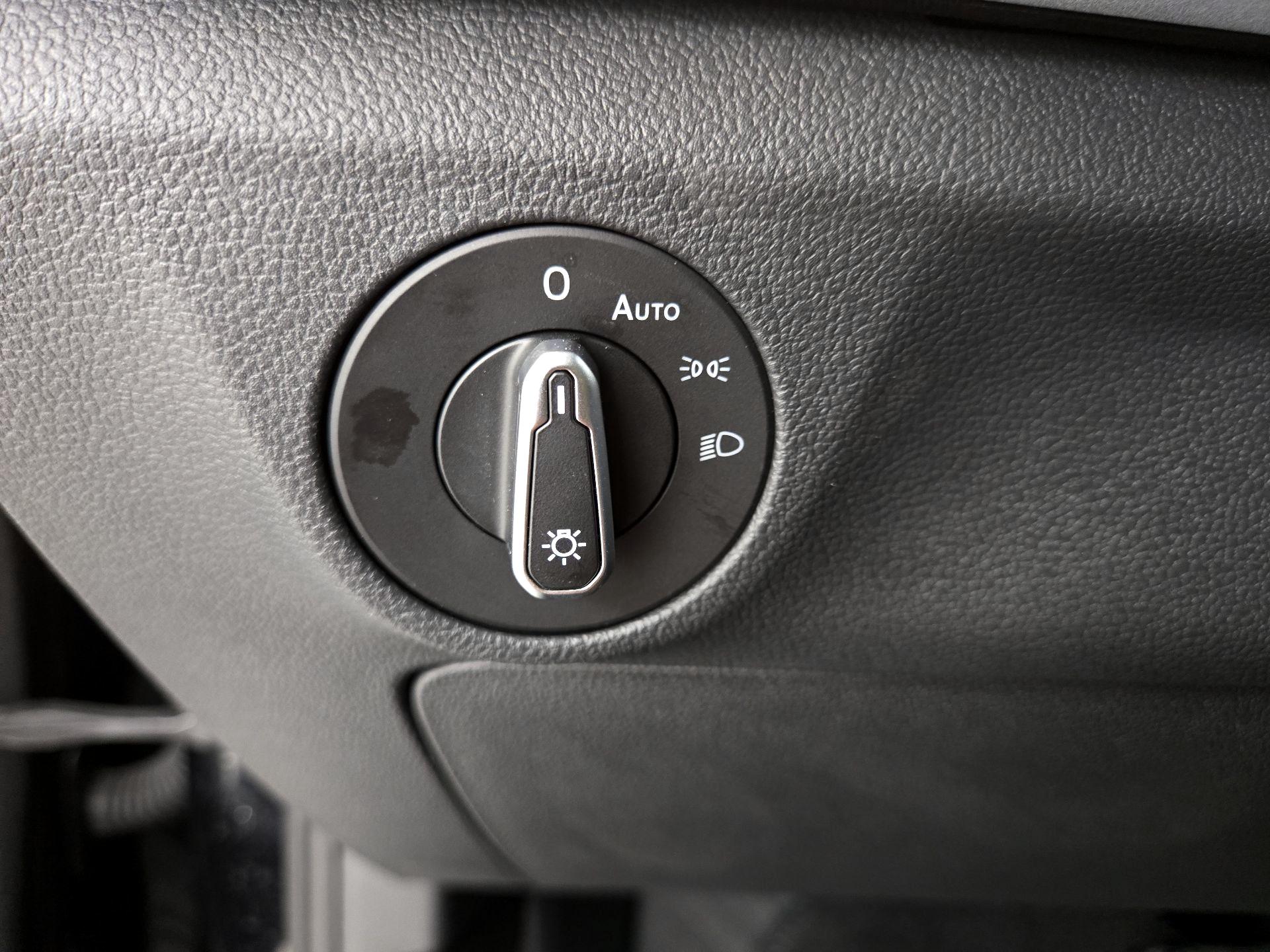 Thumbnail: 2025 Volkswagen Jetta - 13