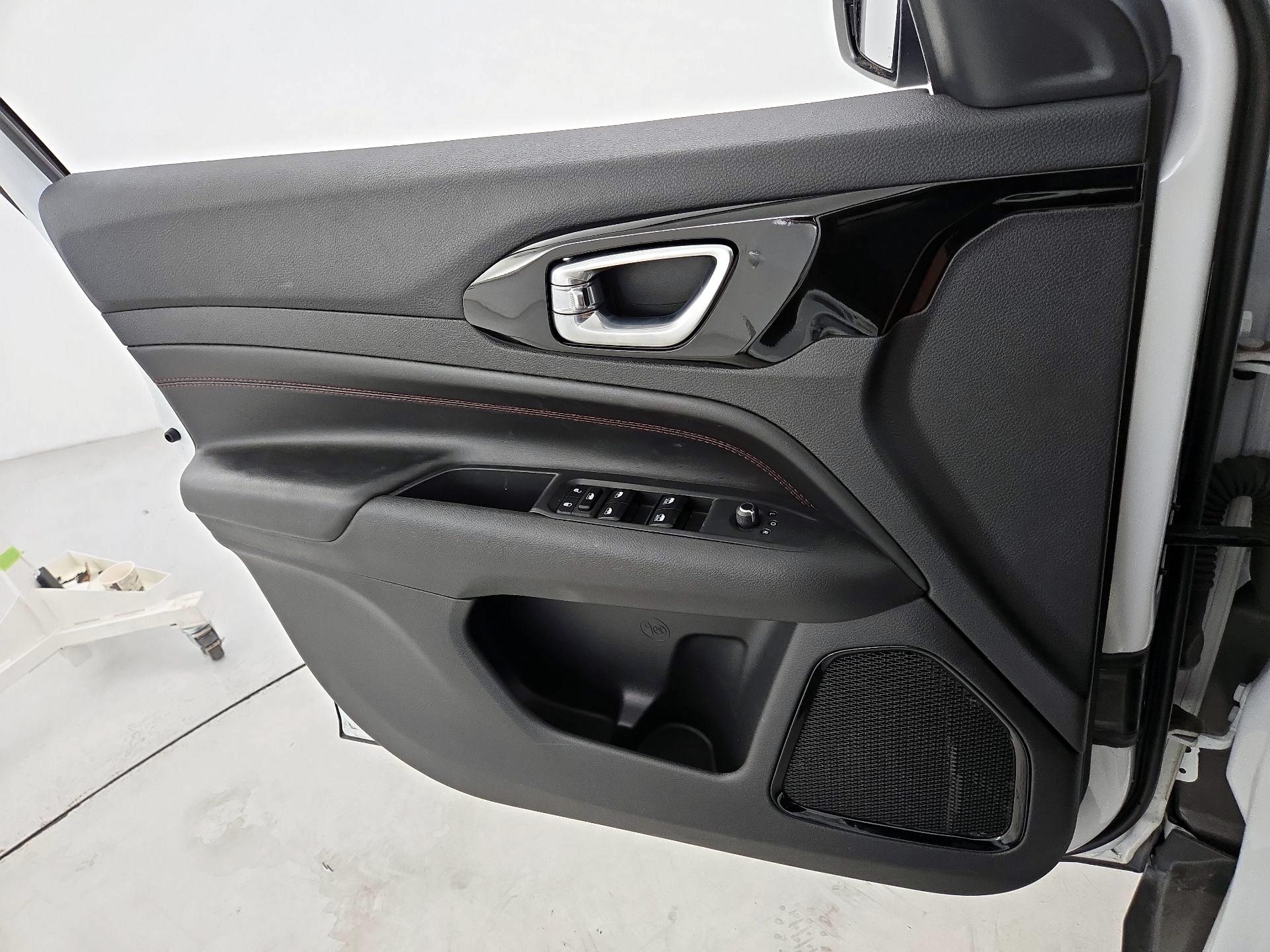 Thumbnail: 2025 Jeep Compass - 12