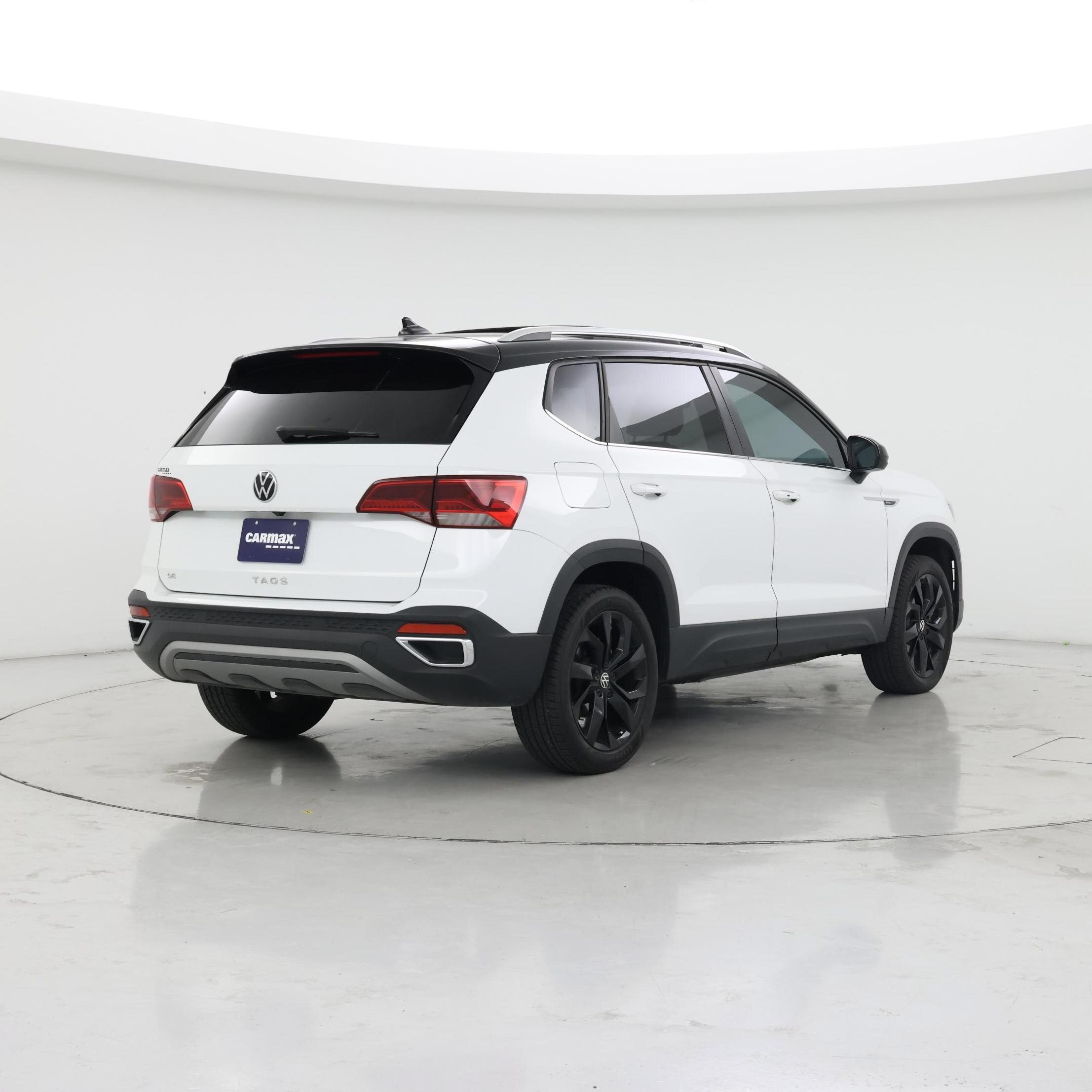 Thumbnail: 2023 Volkswagen Taos - 8