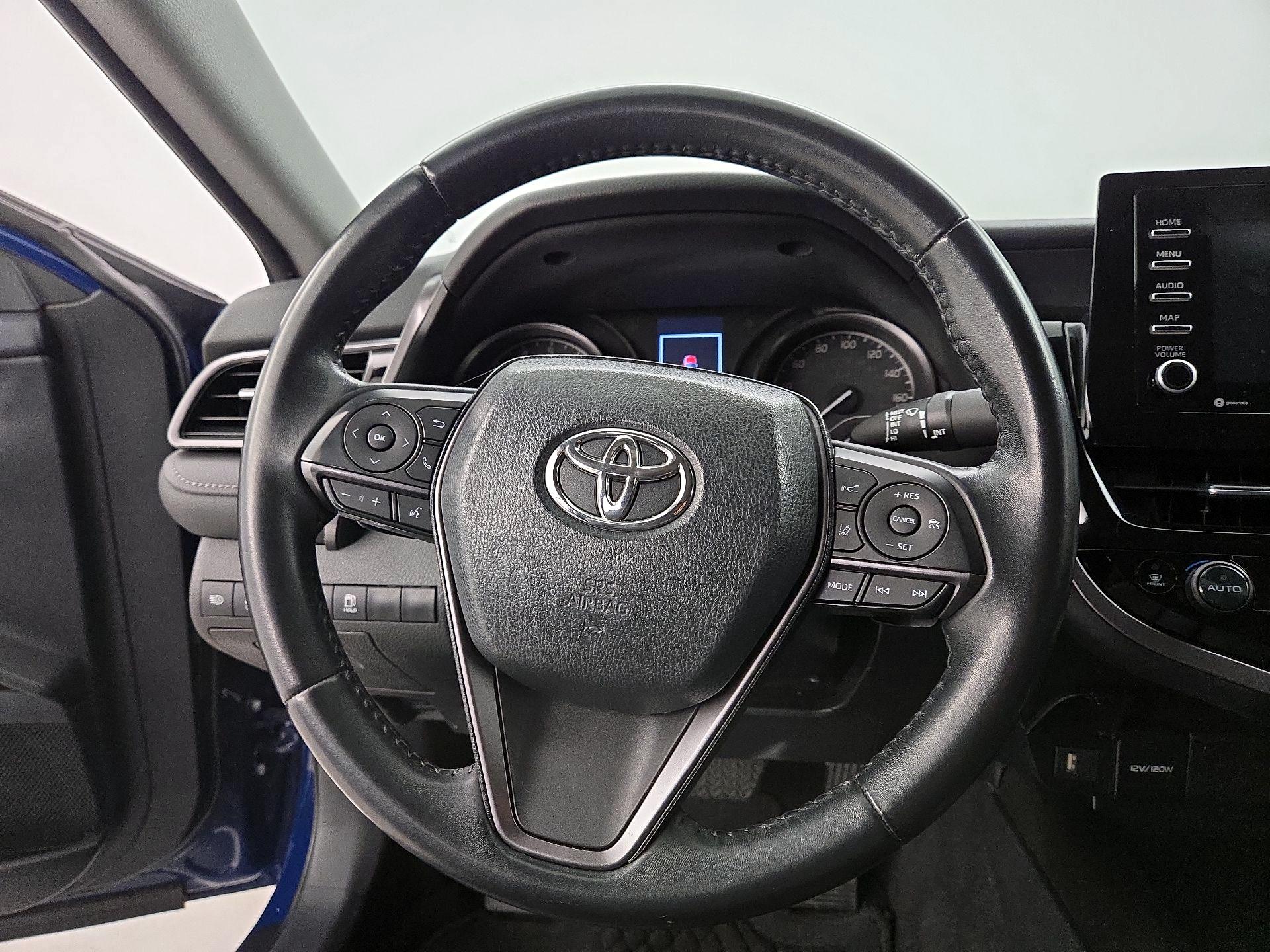 Thumbnail: 2023 Toyota Camry - 10