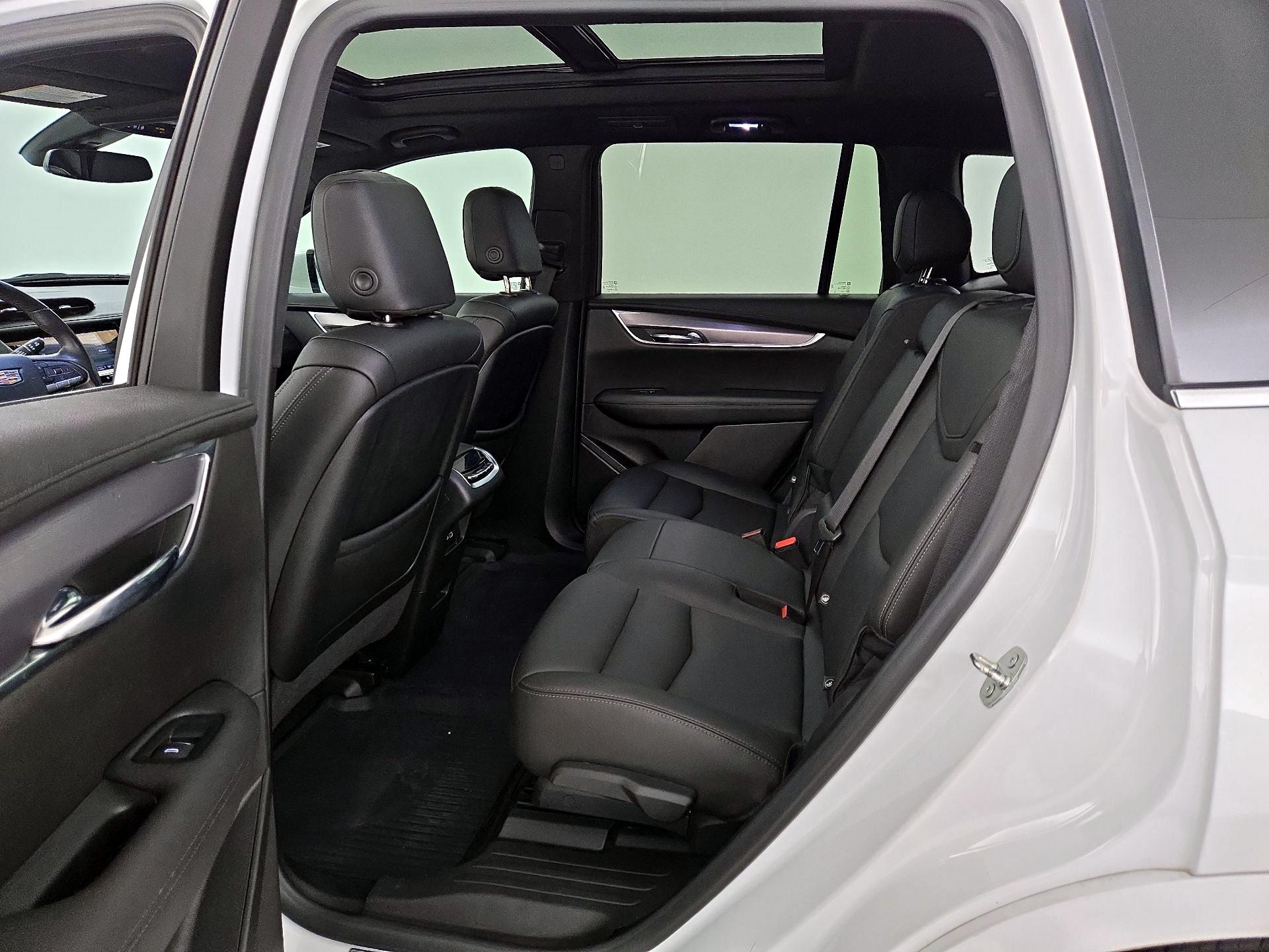 Thumbnail: 2021 Cadillac XT6 - 20