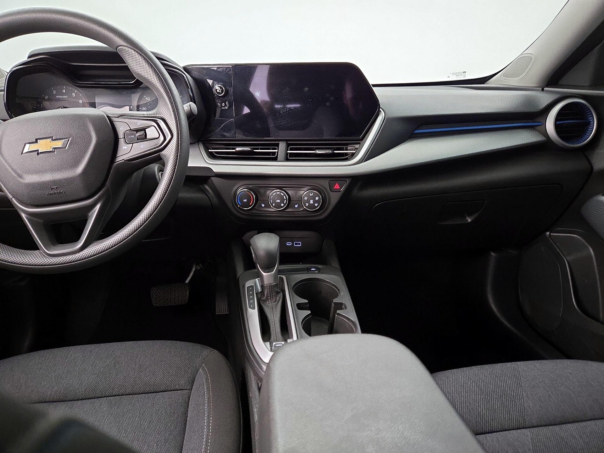 Thumbnail: 2024 Chevrolet Trax - 9