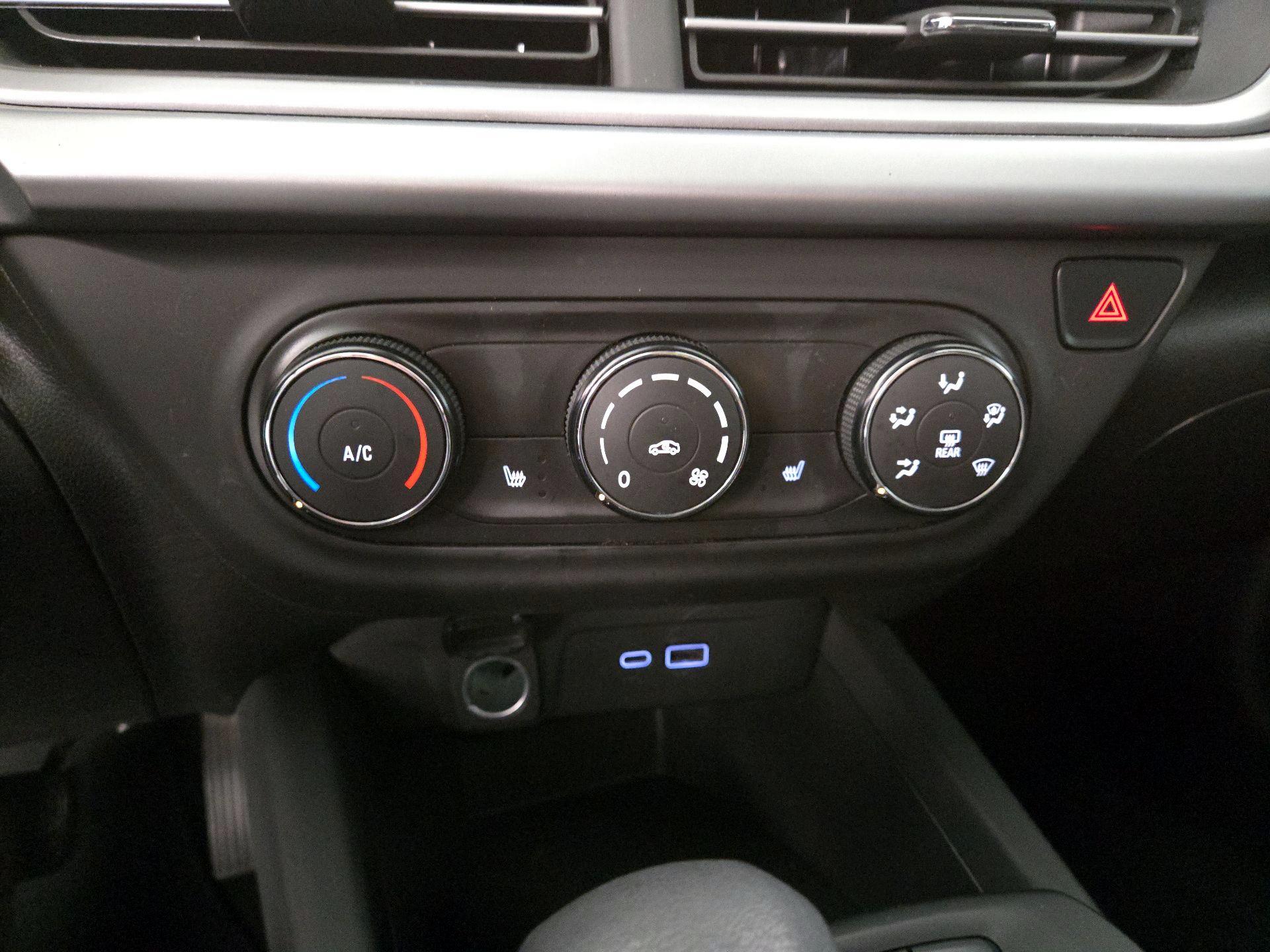 Thumbnail: 2024 Chevrolet Trax - 16