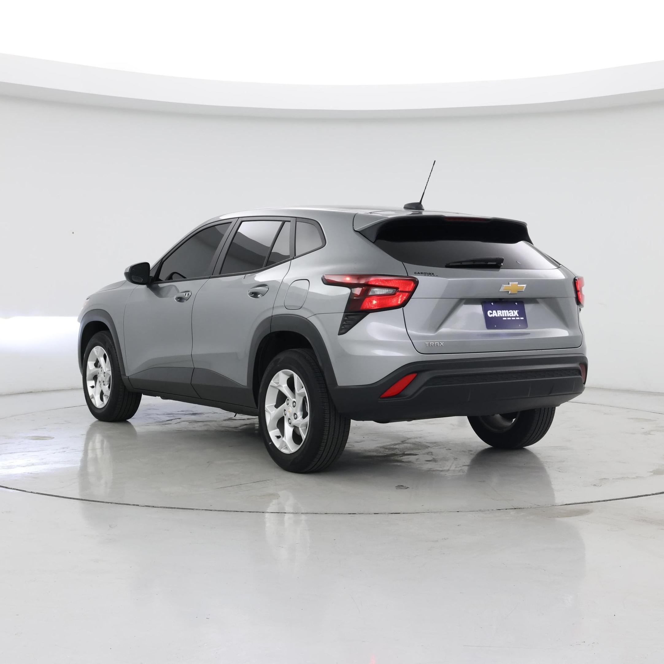 Thumbnail: 2024 Chevrolet Trax - 2