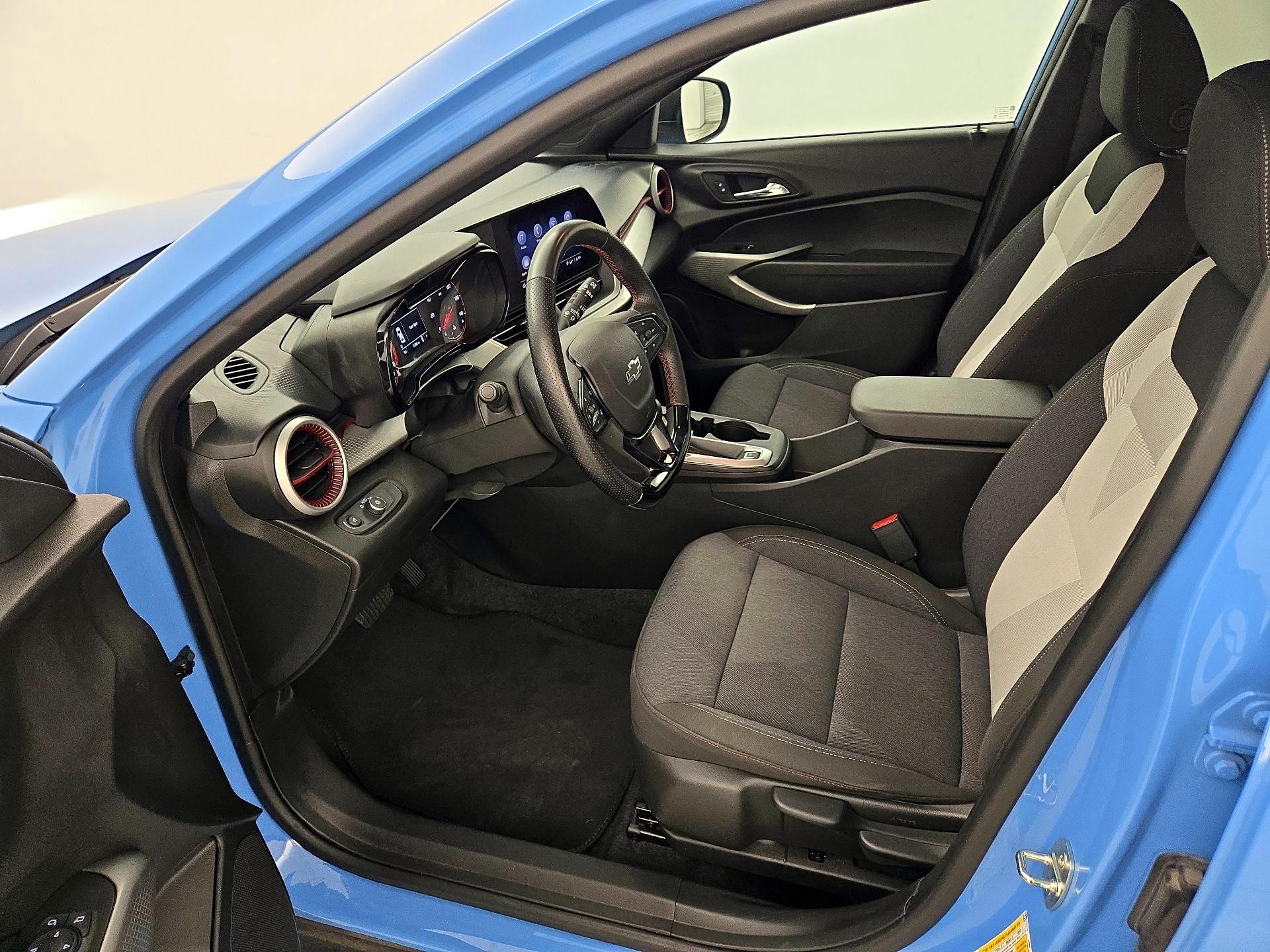 Thumbnail: 2024 Chevrolet Trax - 11