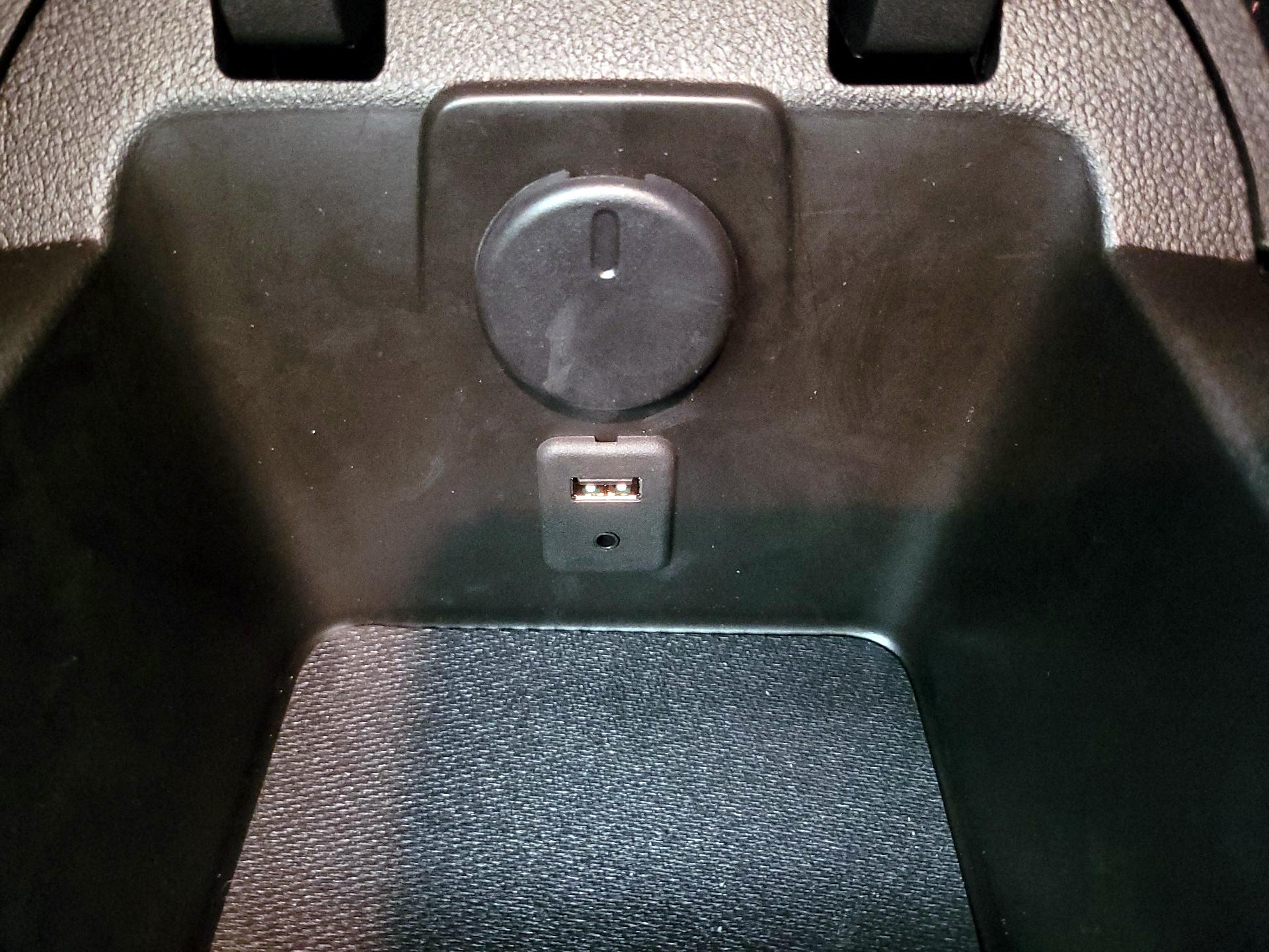 Thumbnail: 2014 Chevrolet Camaro - 19