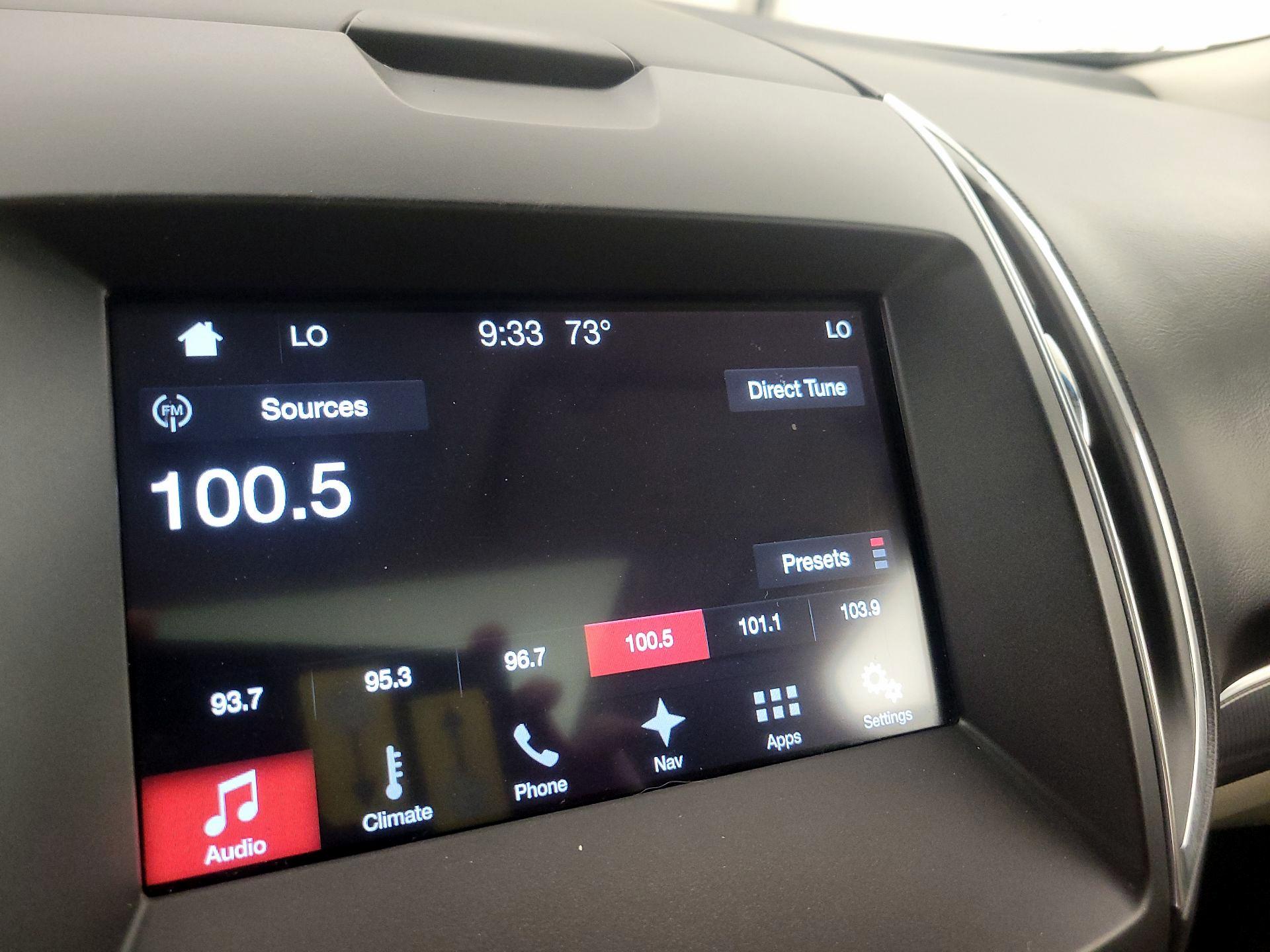 Thumbnail: 2017 Ford Edge - 15