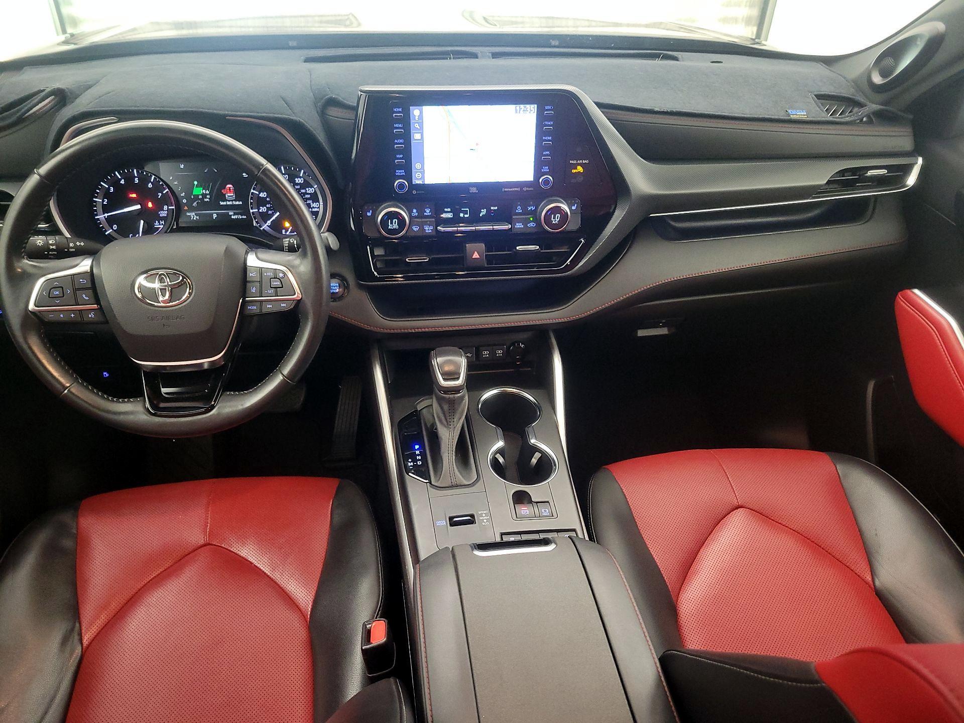 Thumbnail: 2021 Toyota Highlander - 9