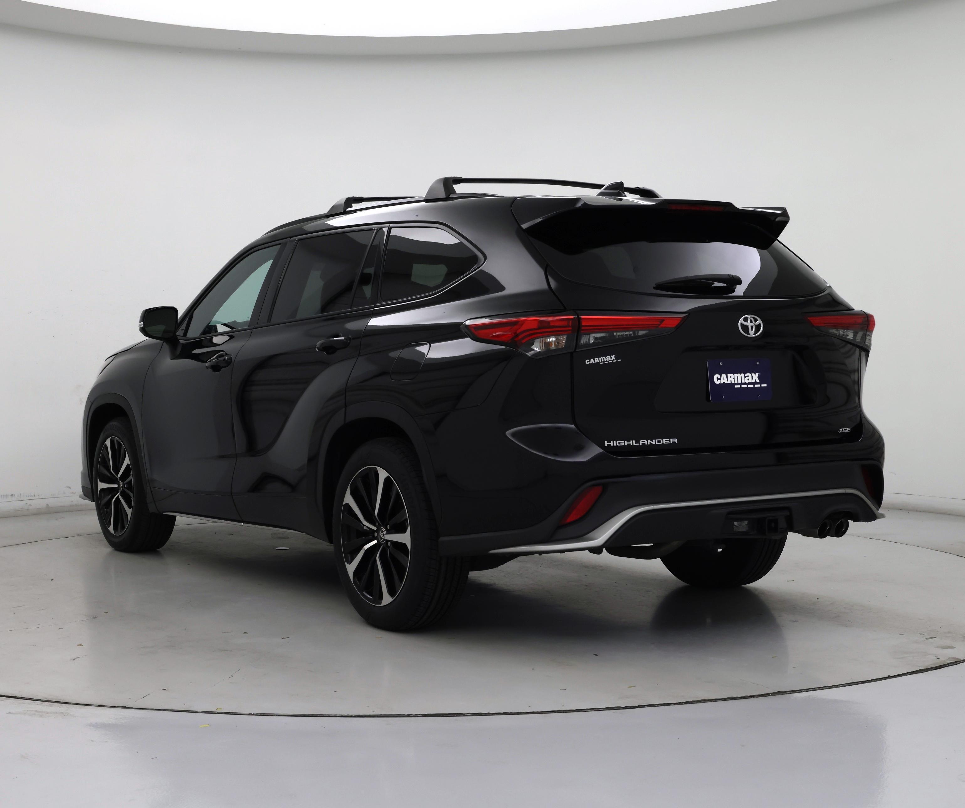 Thumbnail: 2021 Toyota Highlander - 2