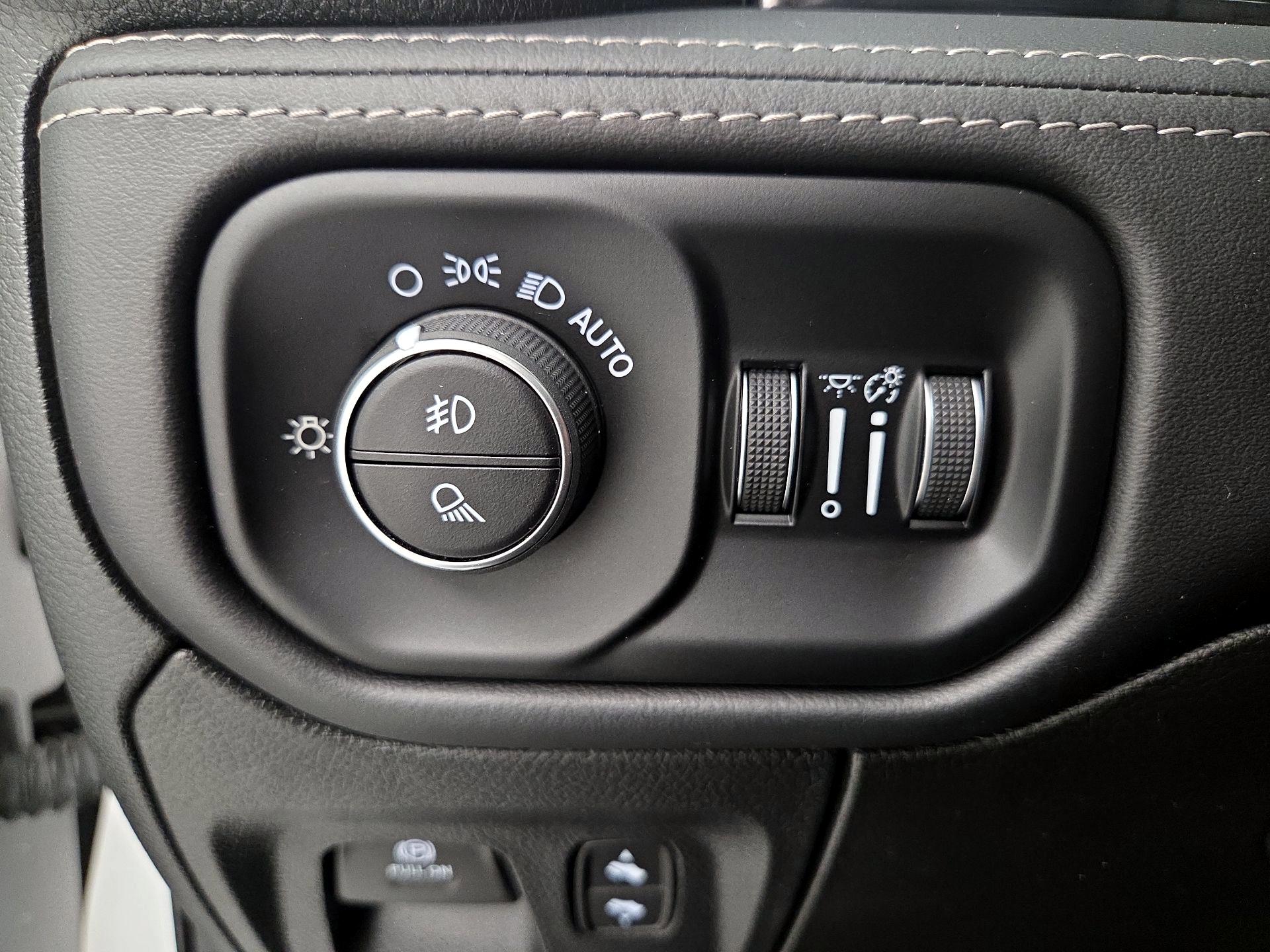 Thumbnail: 2024 RAM 1500 - 13