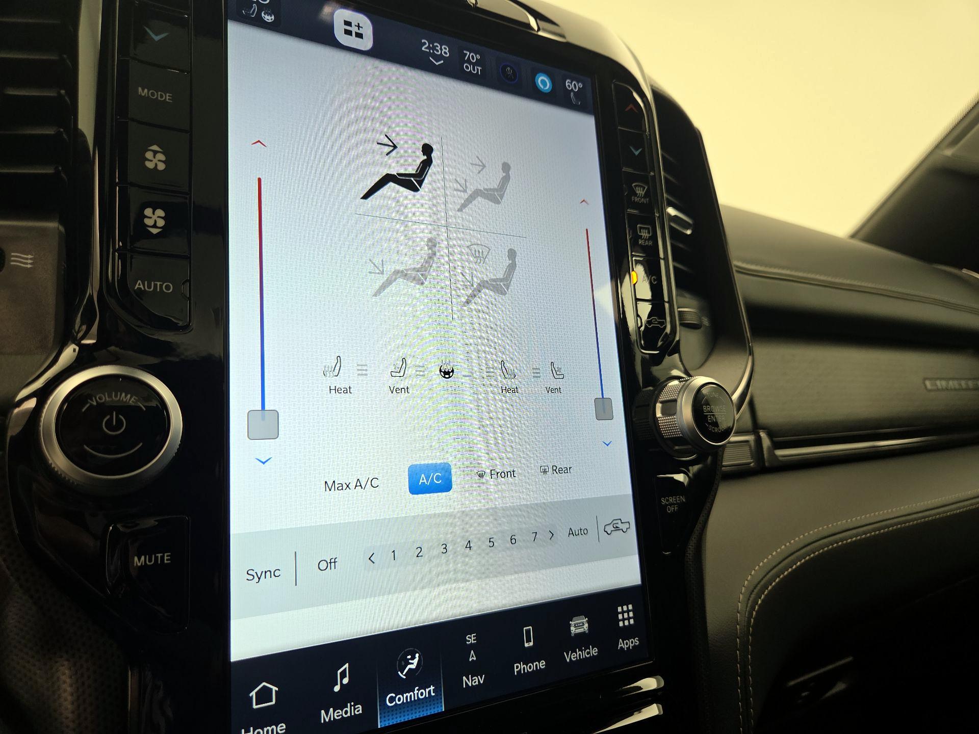 Thumbnail: 2024 RAM 1500 - 17