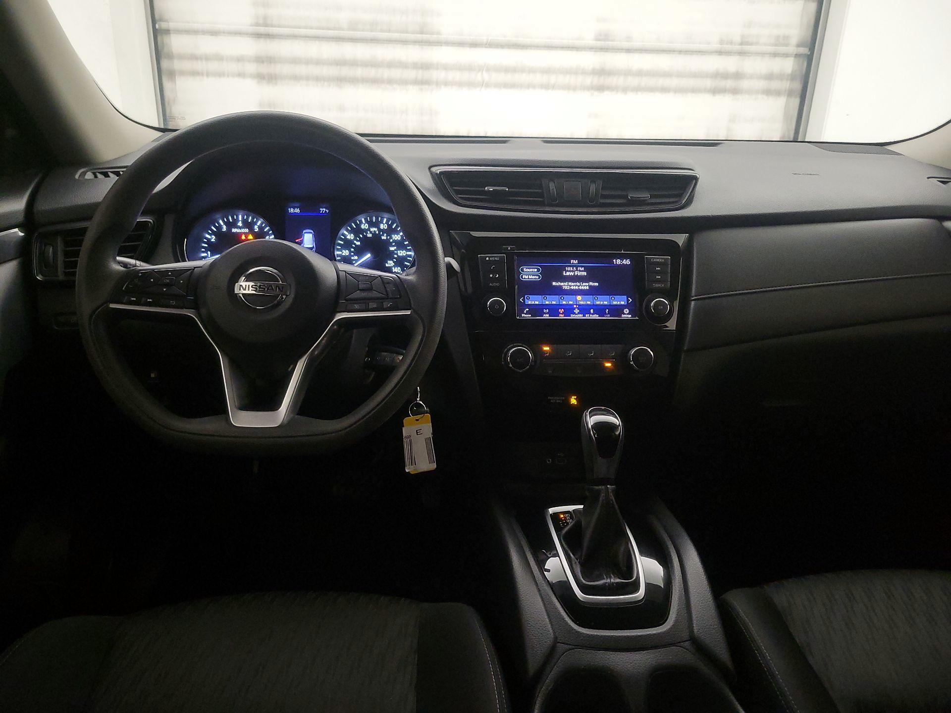 Thumbnail: 2018 Nissan Rogue - 9