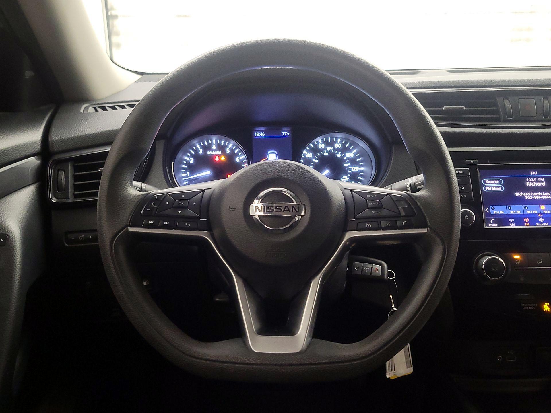 Thumbnail: 2018 Nissan Rogue - 10