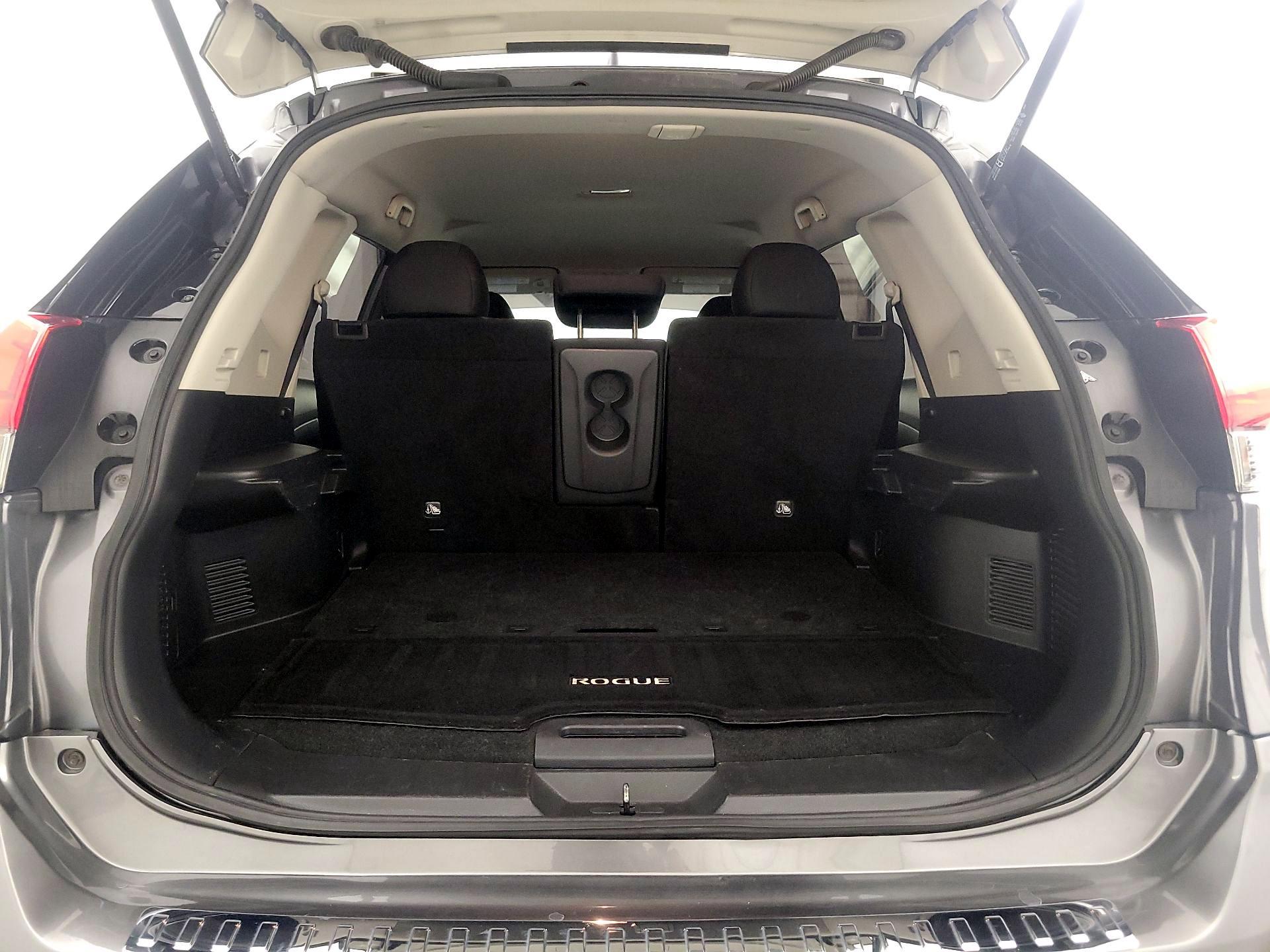 Thumbnail: 2018 Nissan Rogue - 20