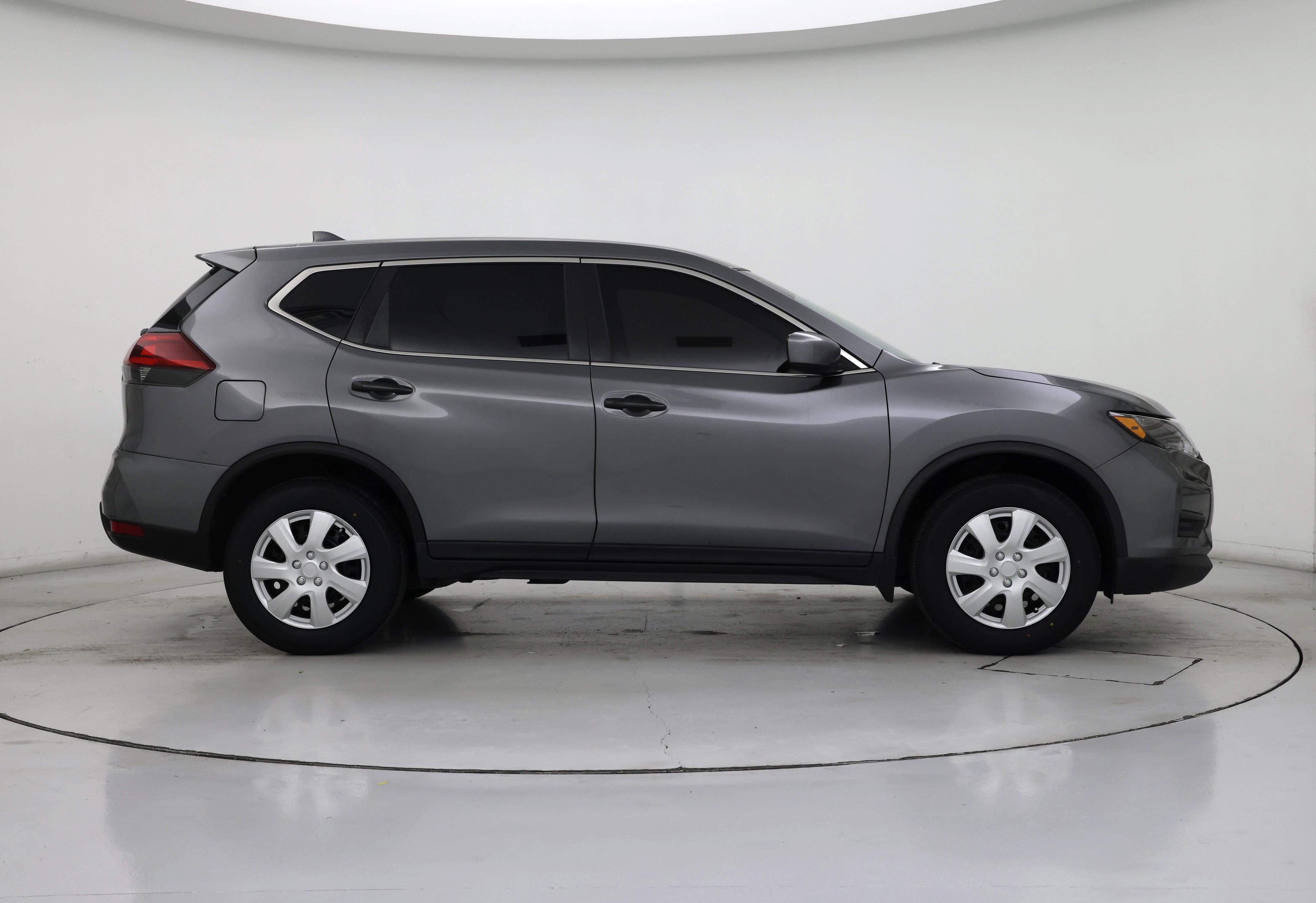 Thumbnail: 2018 Nissan Rogue - 7