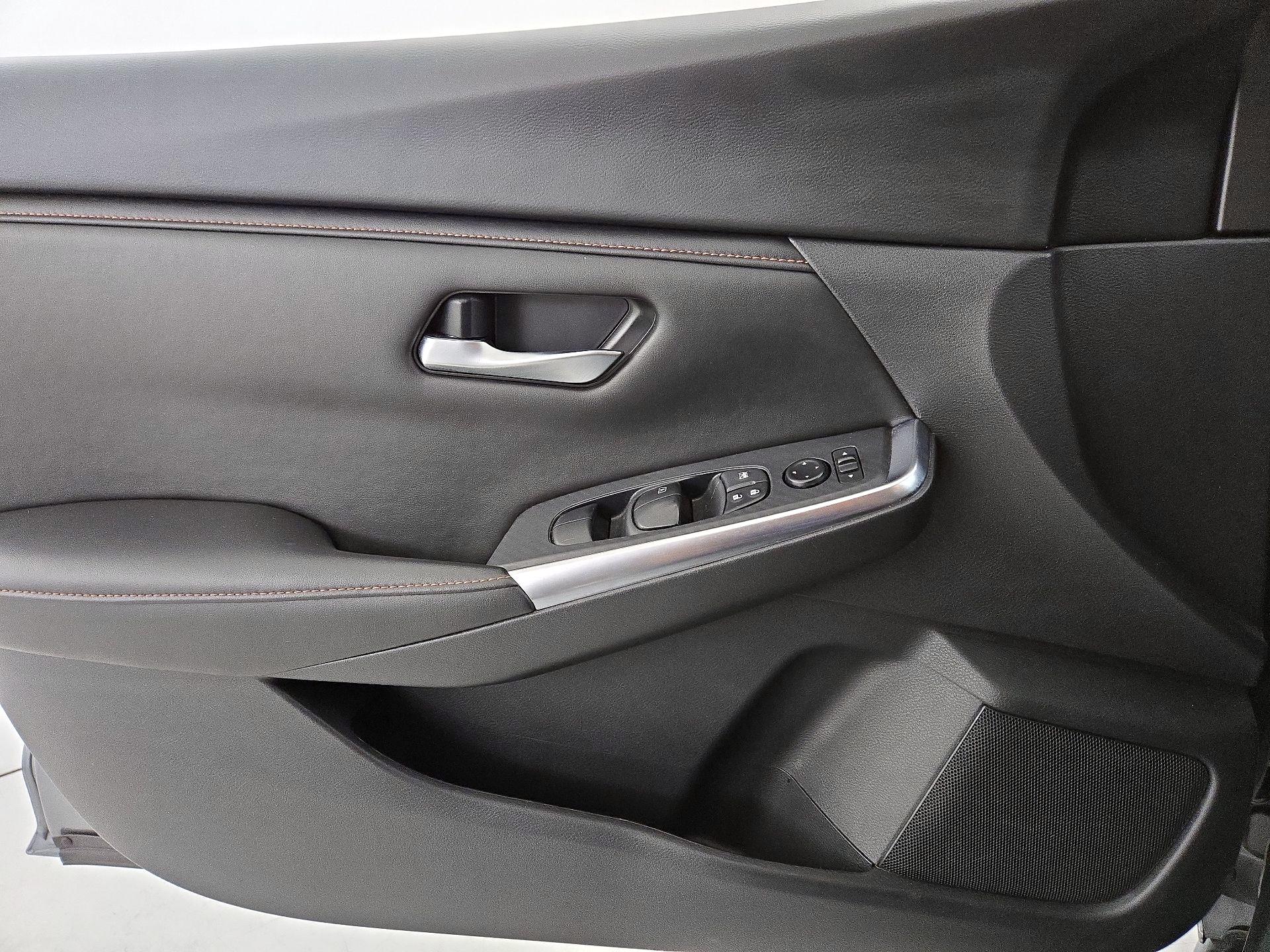 Thumbnail: 2023 Nissan Sentra - 12