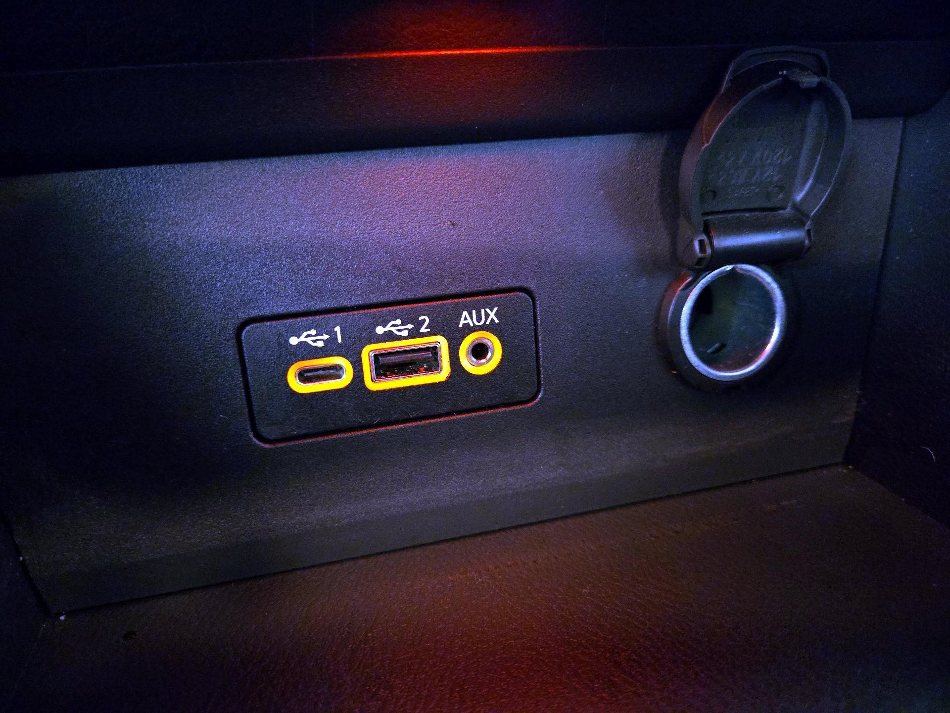 Thumbnail: 2023 Nissan Sentra - 18