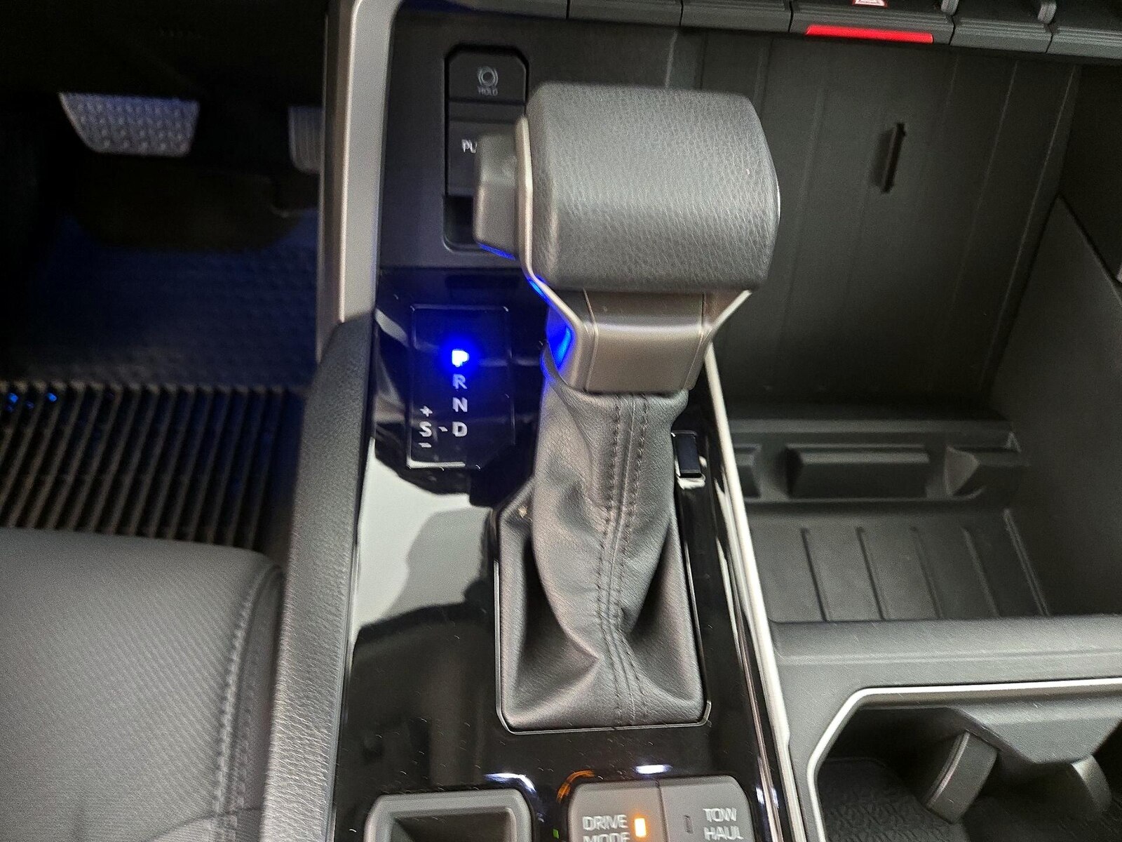 2024 Toyota Tundra SR5 - Photo 18