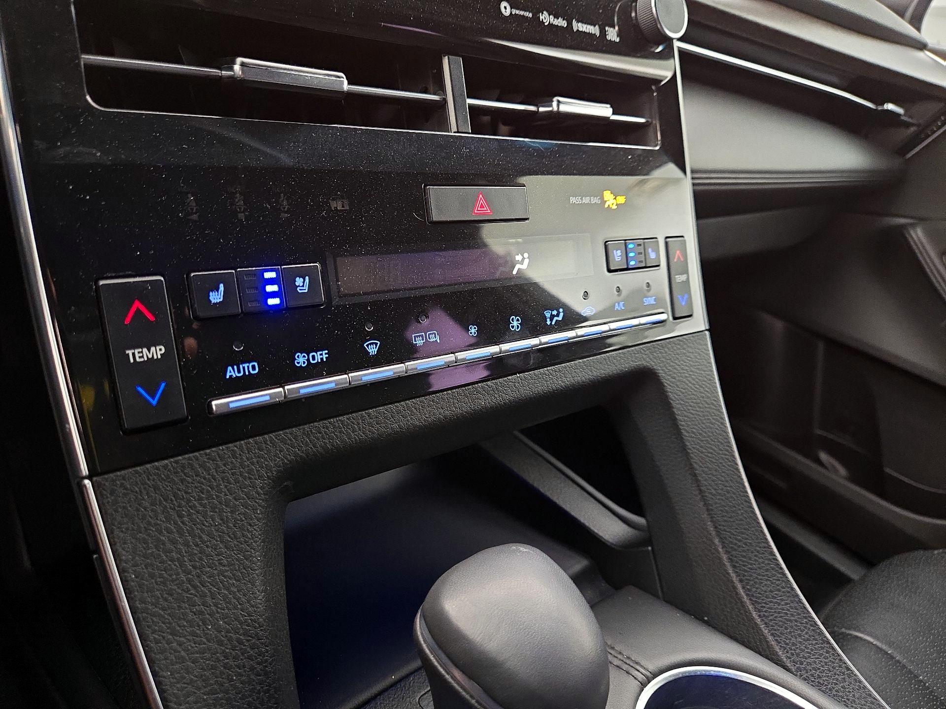 Thumbnail: 2022 Toyota Avalon - 17