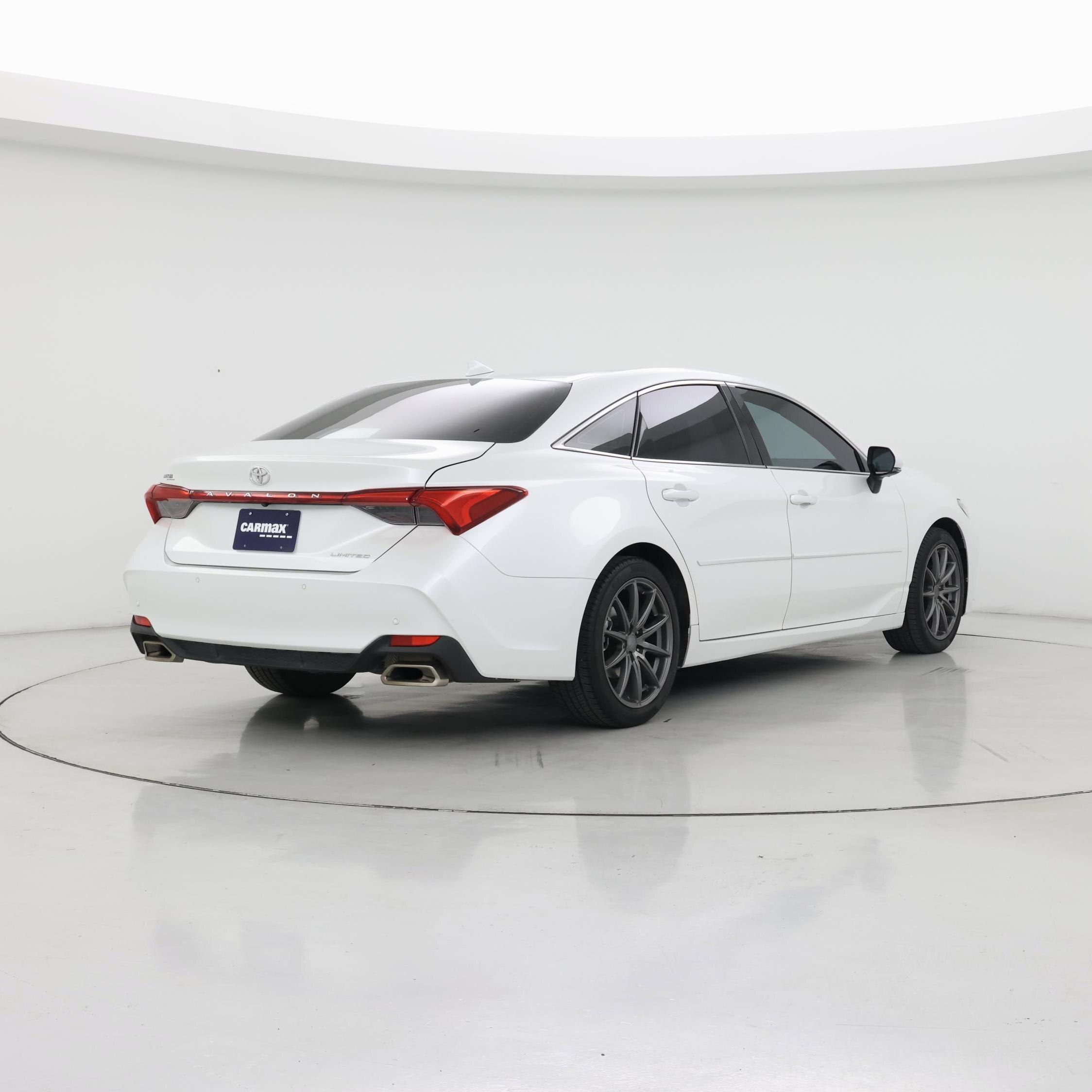 Thumbnail: 2022 Toyota Avalon - 8