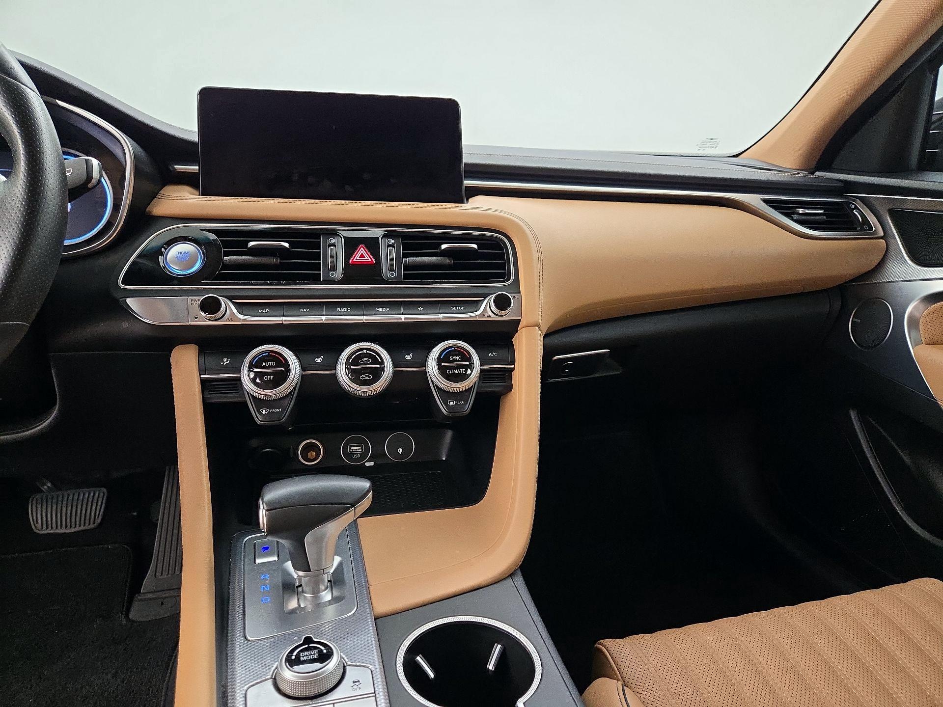 Thumbnail: 2022 Genesis G70 - 9