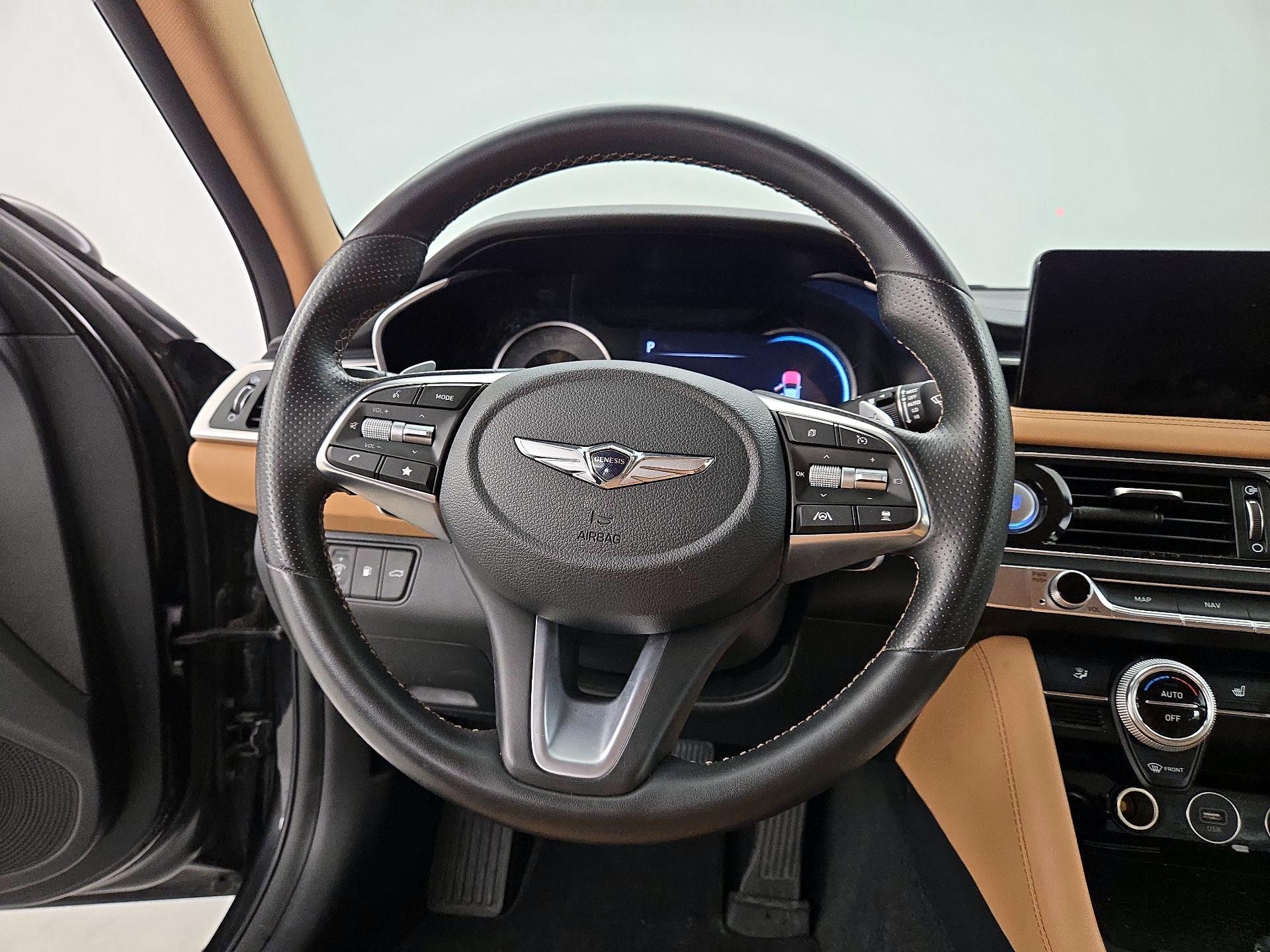 Thumbnail: 2022 Genesis G70 - 10